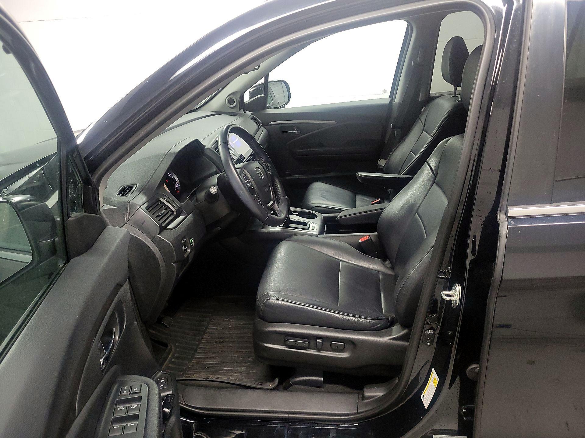 Thumbnail: 2018 Honda Pilot - 11