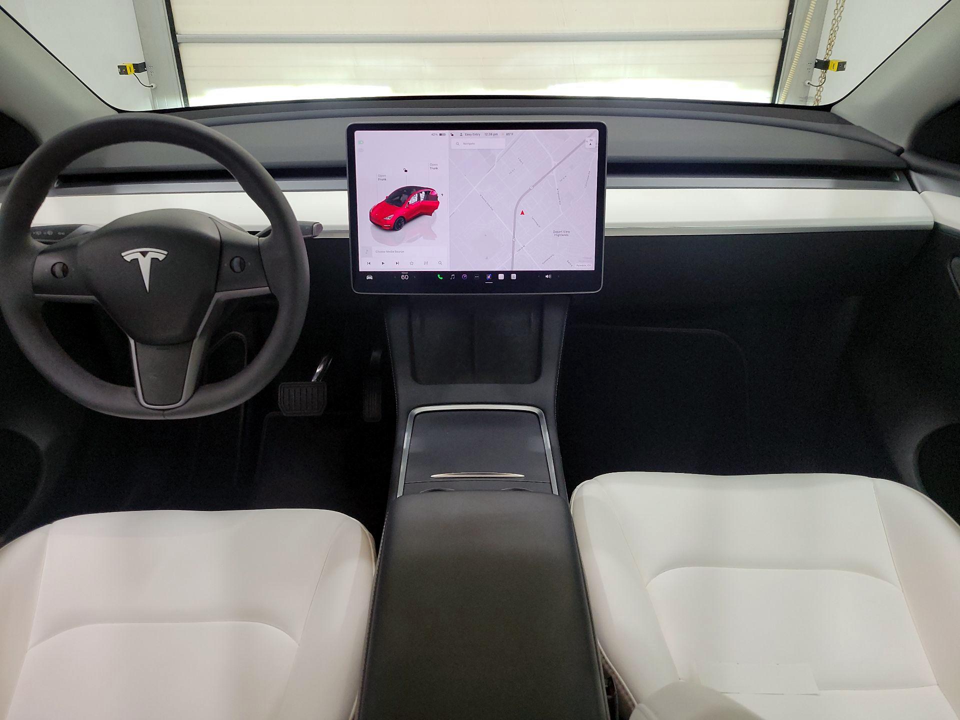 Thumbnail: 2024 Tesla Model Y - 9