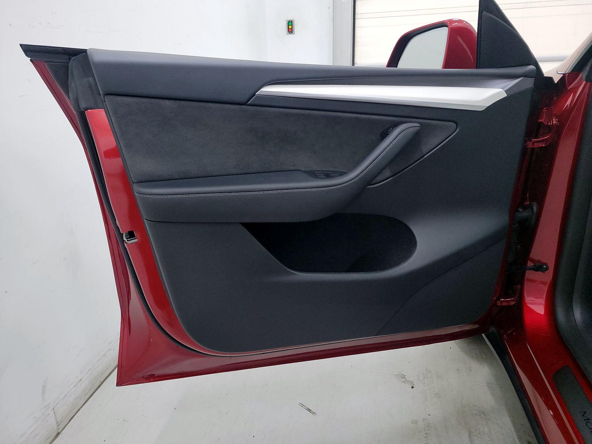 Thumbnail: 2024 Tesla Model Y - 12
