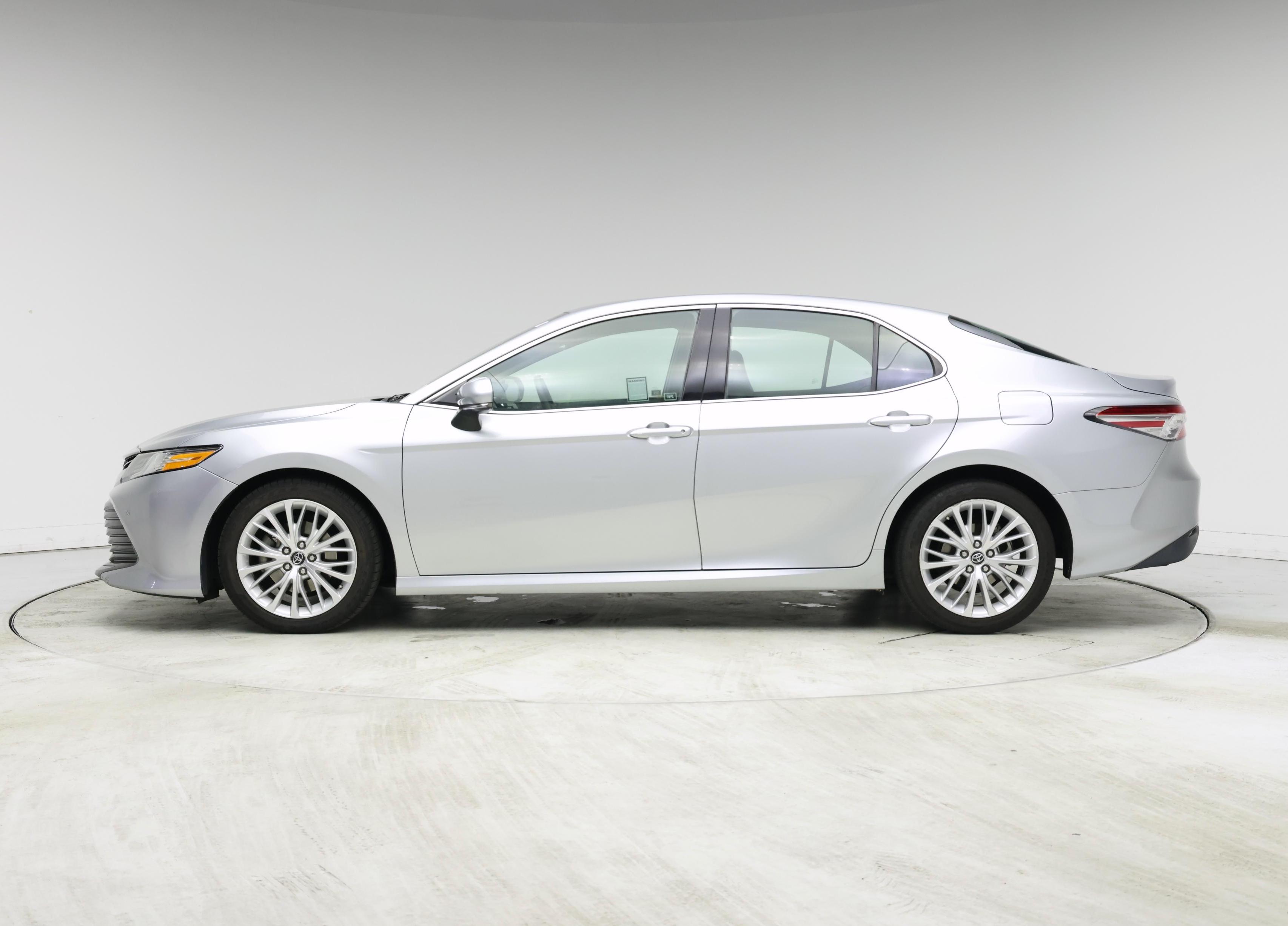 Thumbnail: 2018 Toyota Camry - 3