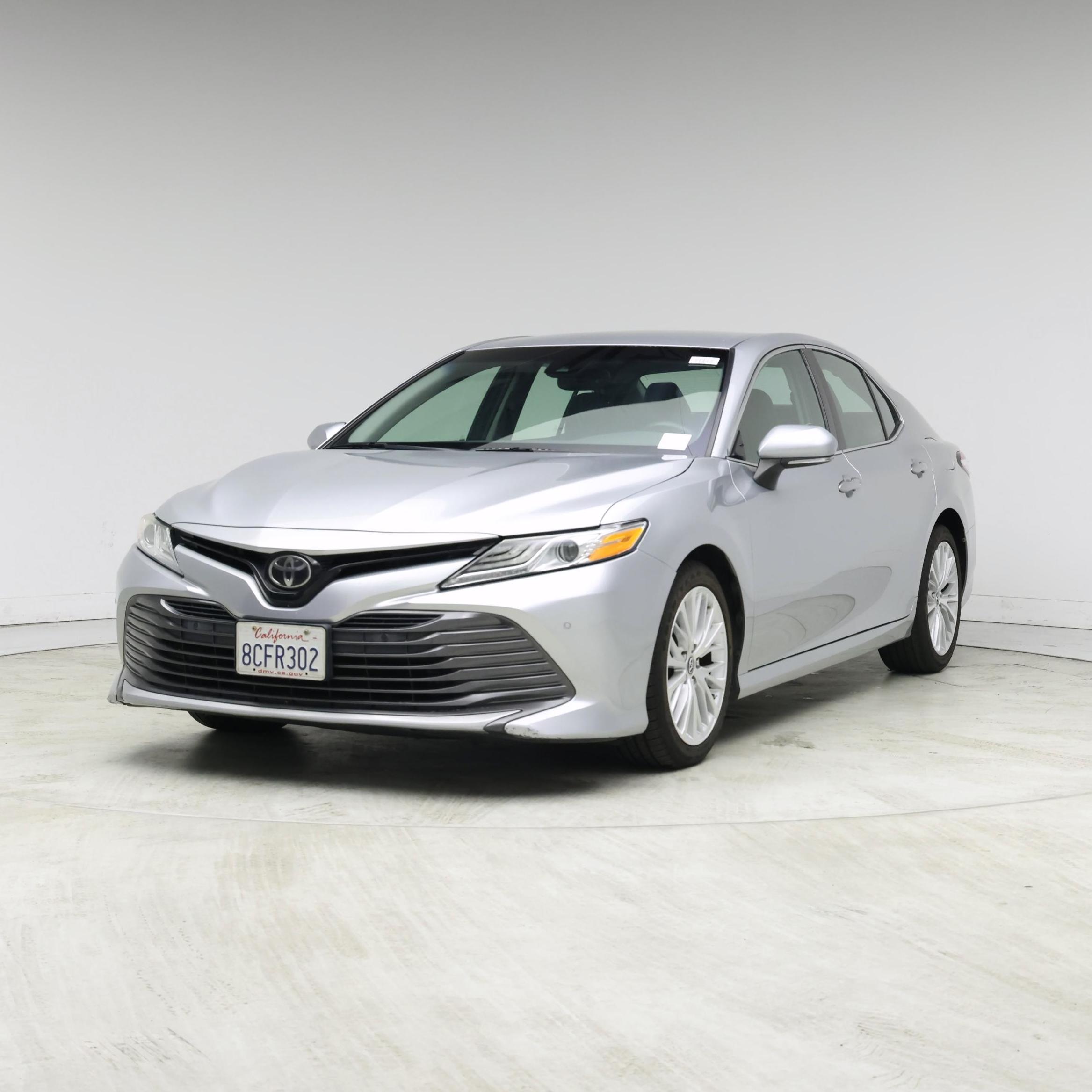 Thumbnail: 2018 Toyota Camry - 4