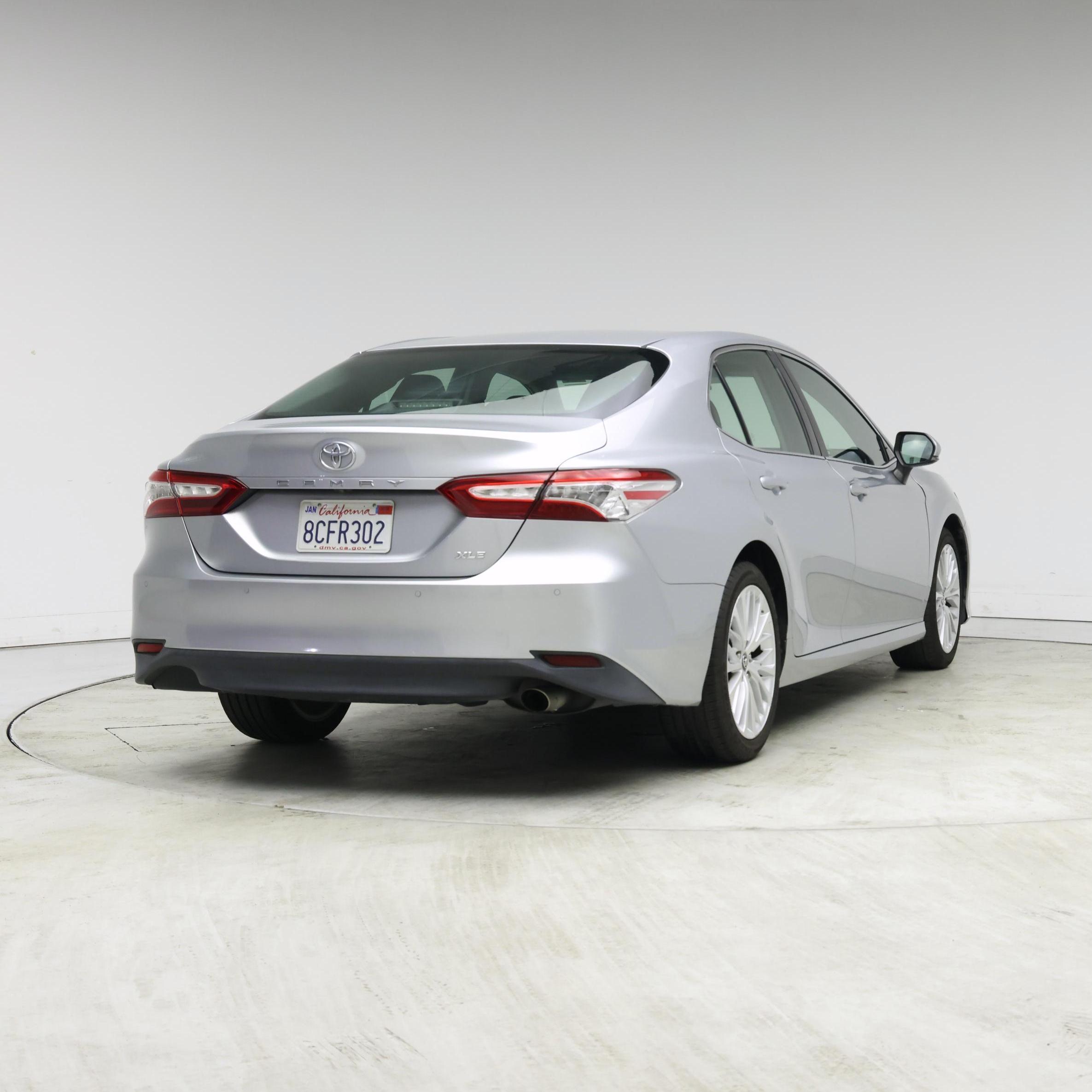 Thumbnail: 2018 Toyota Camry - 8