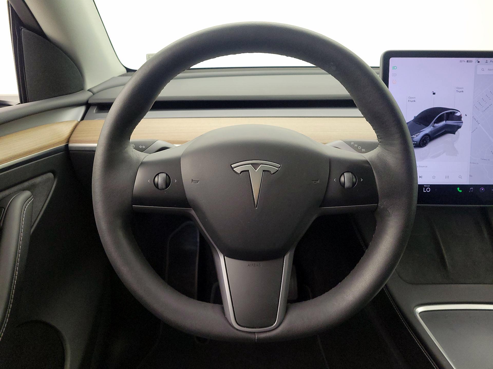 Thumbnail: 2023 Tesla Model Y - 10