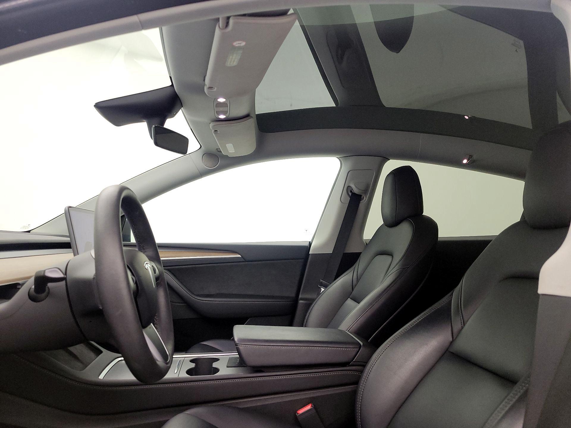 Thumbnail: 2023 Tesla Model Y - 18