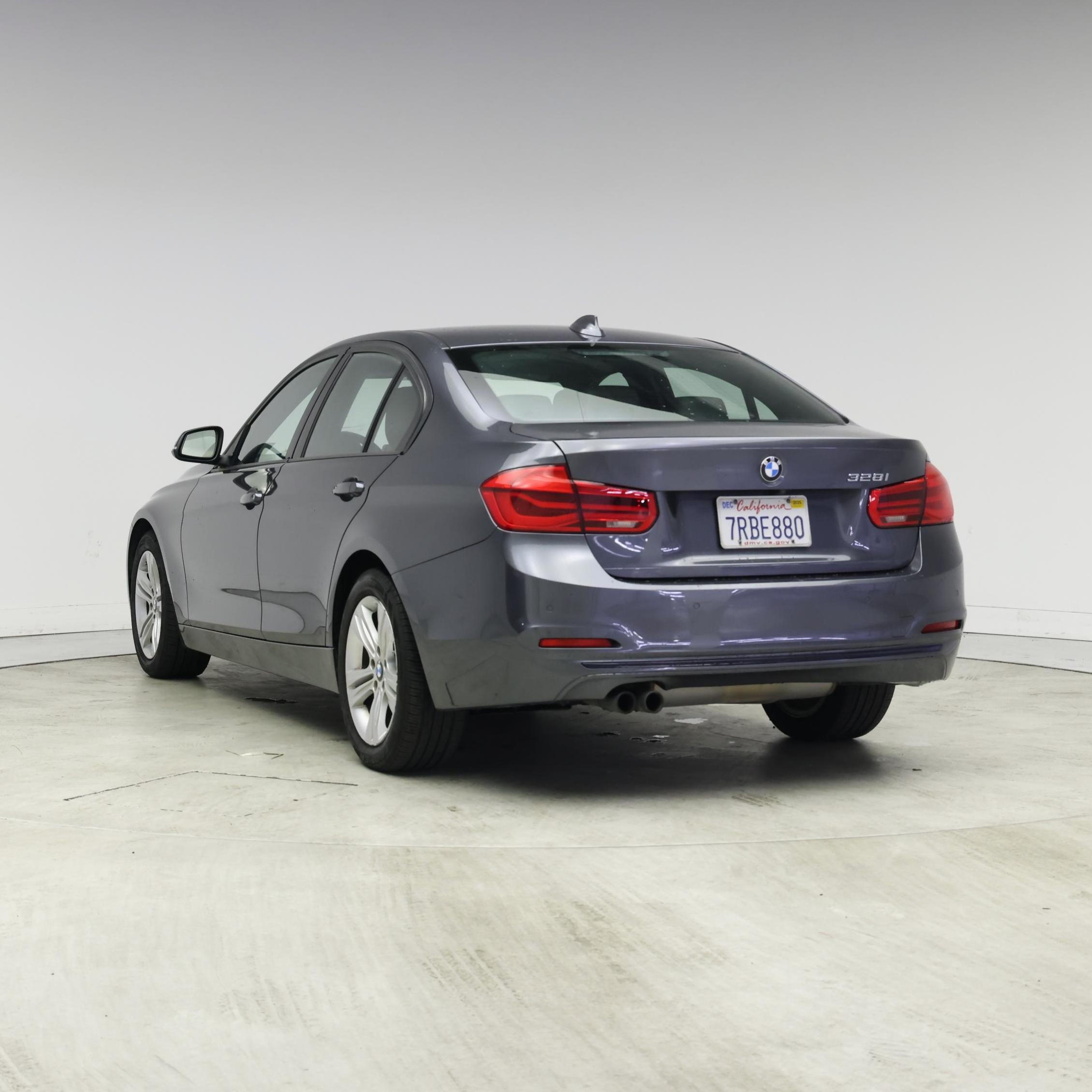 Thumbnail: 2016 BMW 3 Series - 2