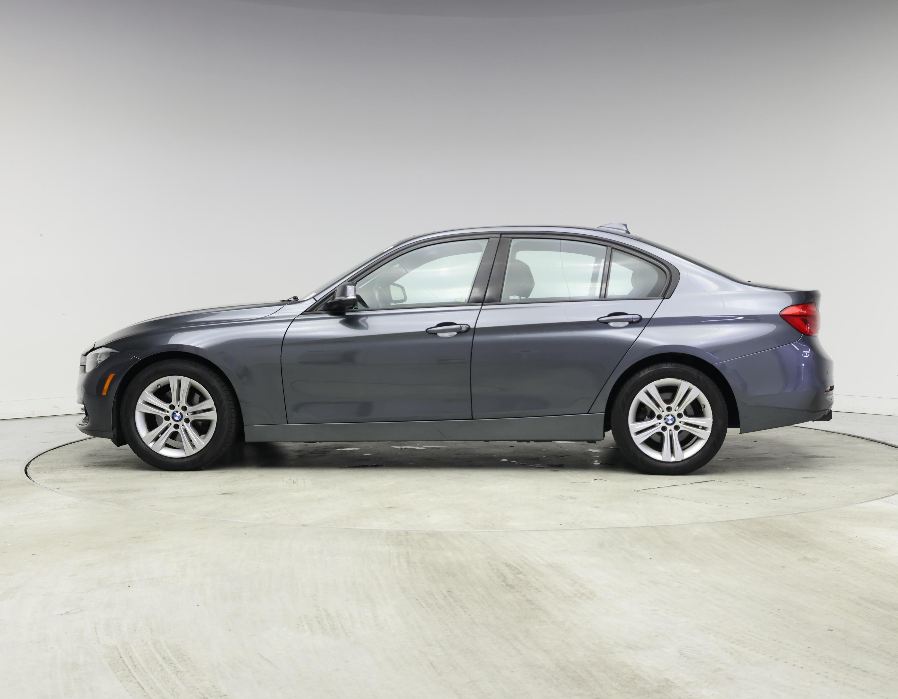 Thumbnail: 2016 BMW 3 Series - 3