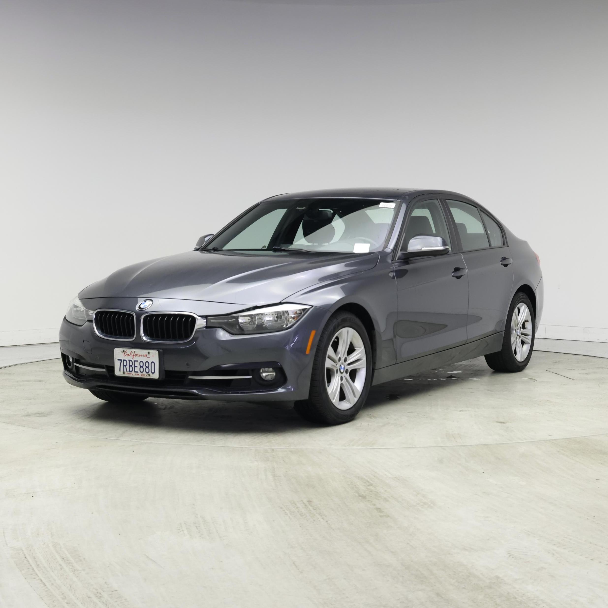 Thumbnail: 2016 BMW 3 Series - 4
