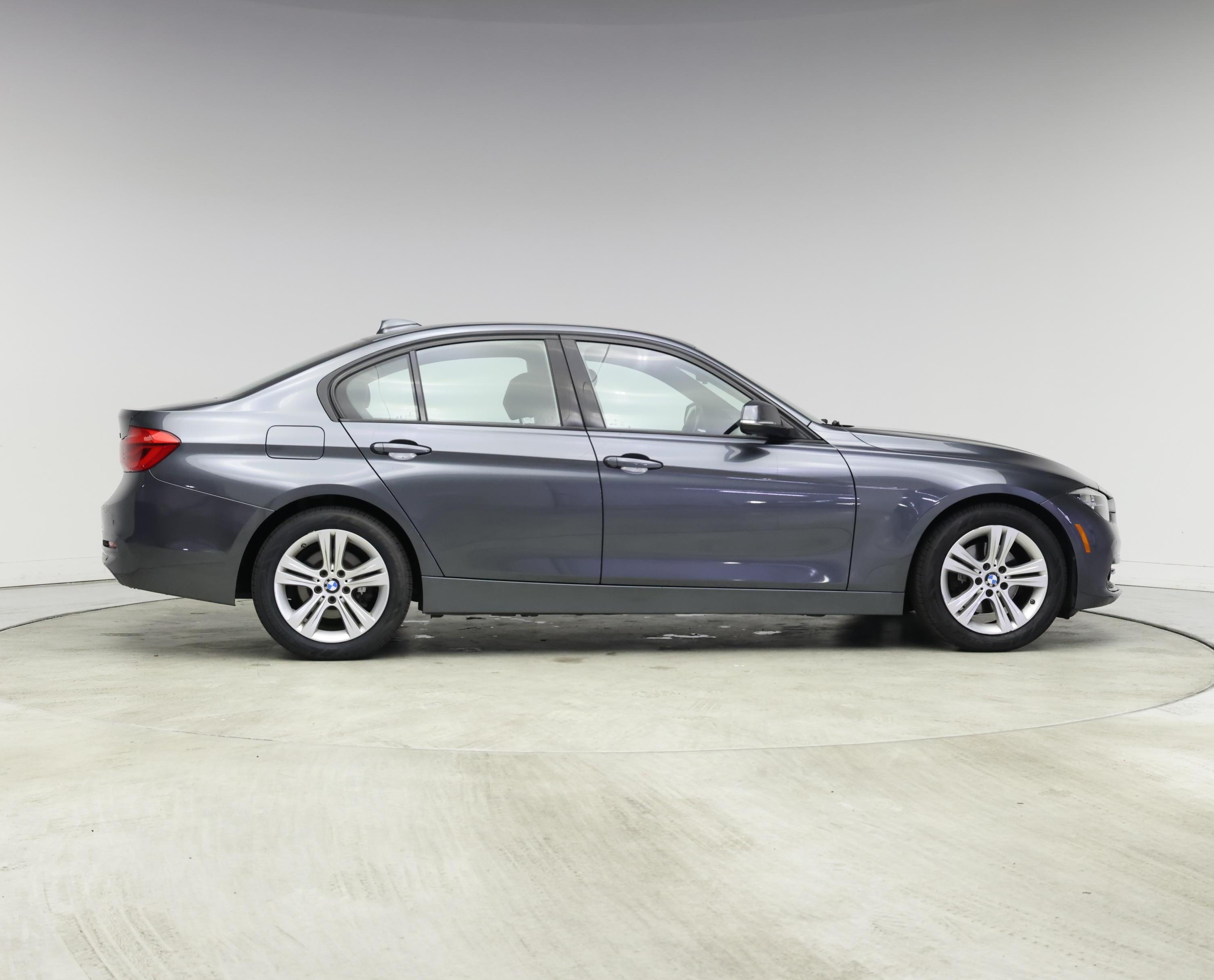 Thumbnail: 2016 BMW 3 Series - 7