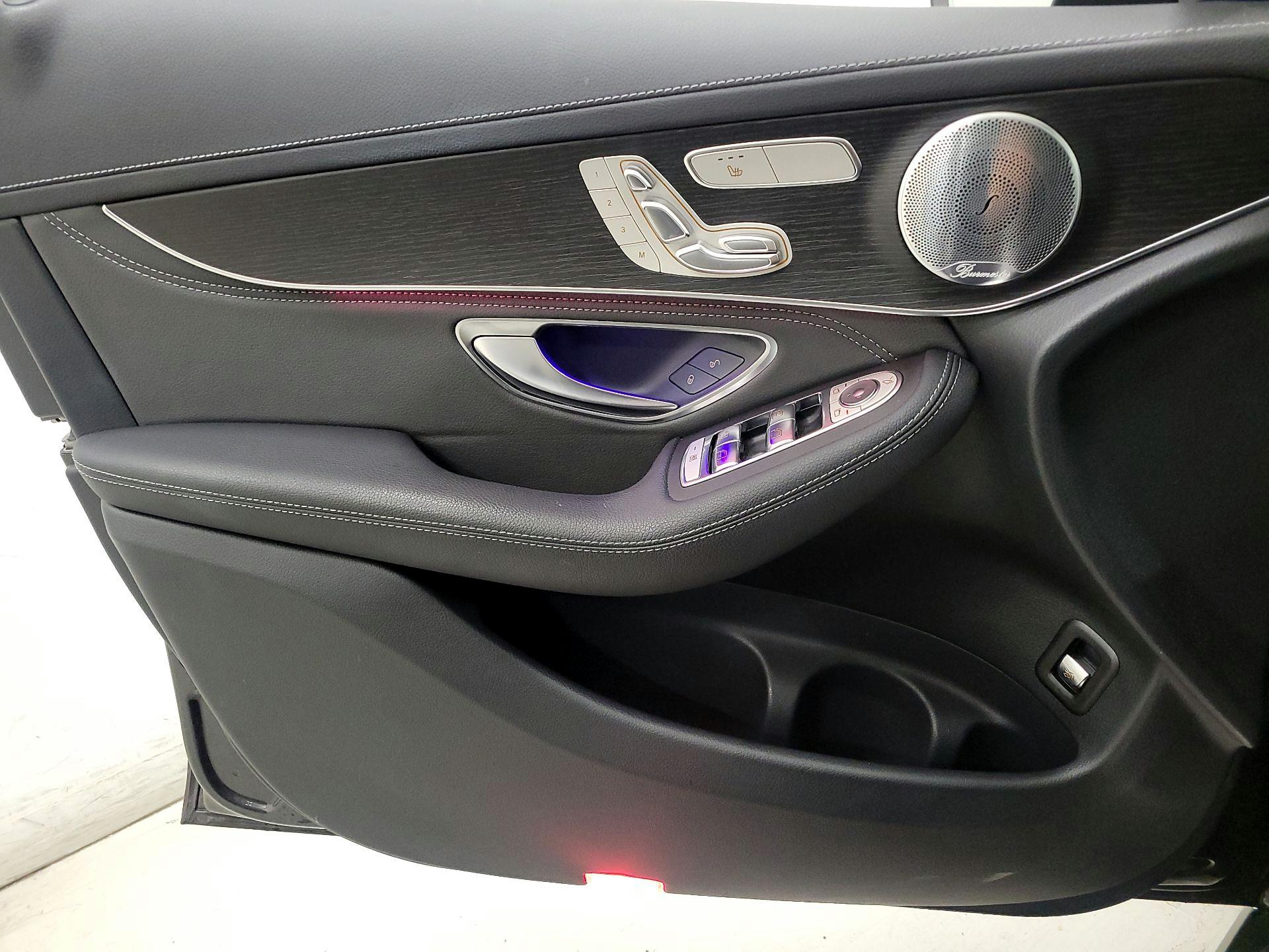 Thumbnail: 2020 Mercedes-Benz GLC - 12