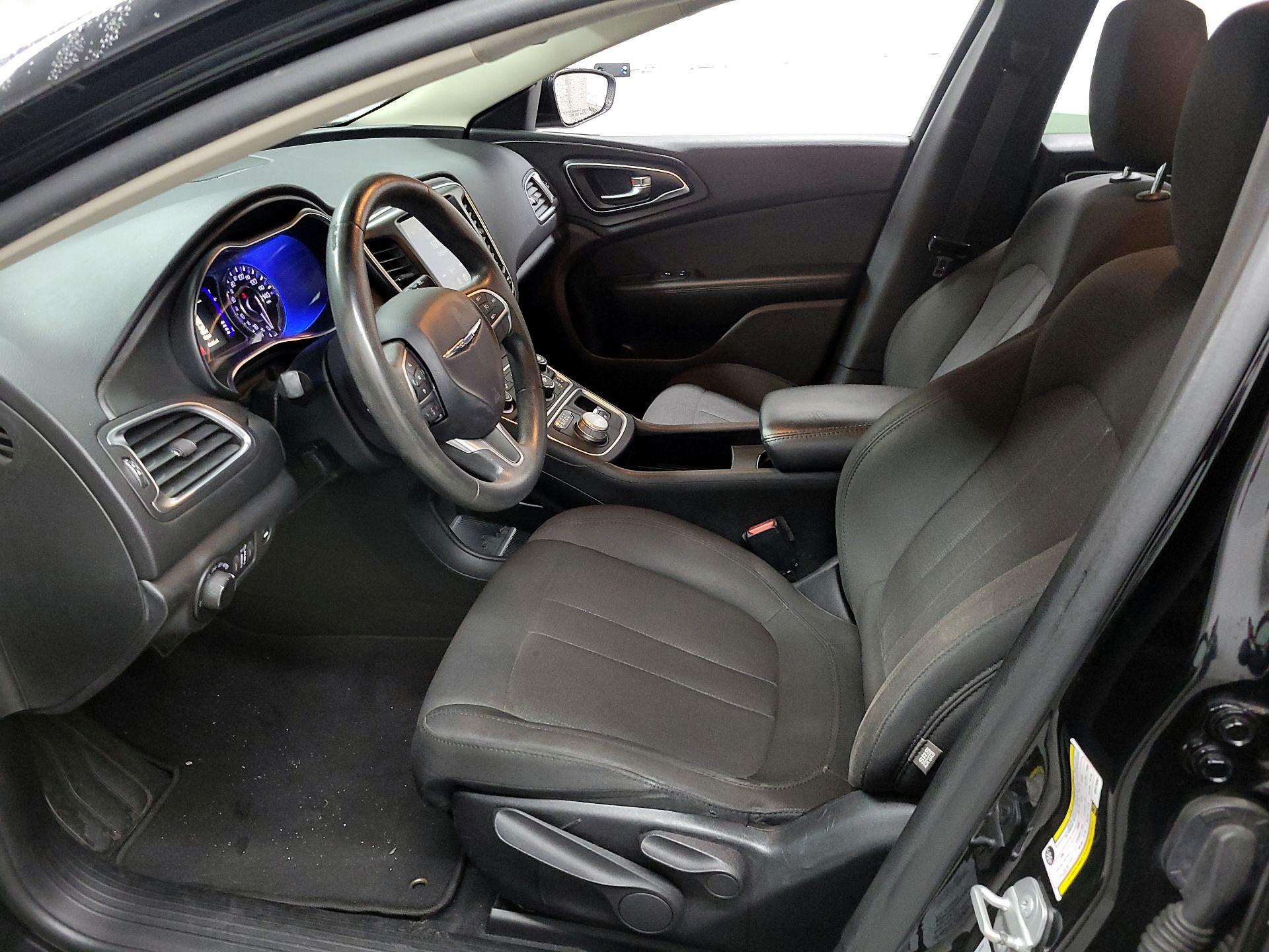 Thumbnail: 2016 Chrysler 200 - 11
