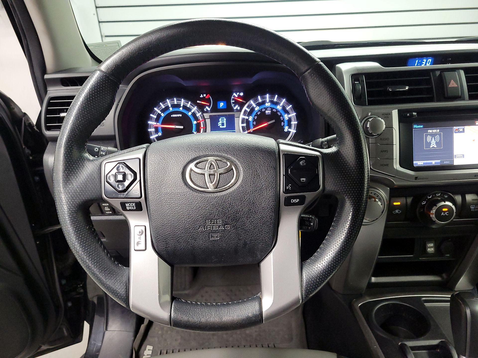 Thumbnail: 2017 Toyota 4Runner - 10