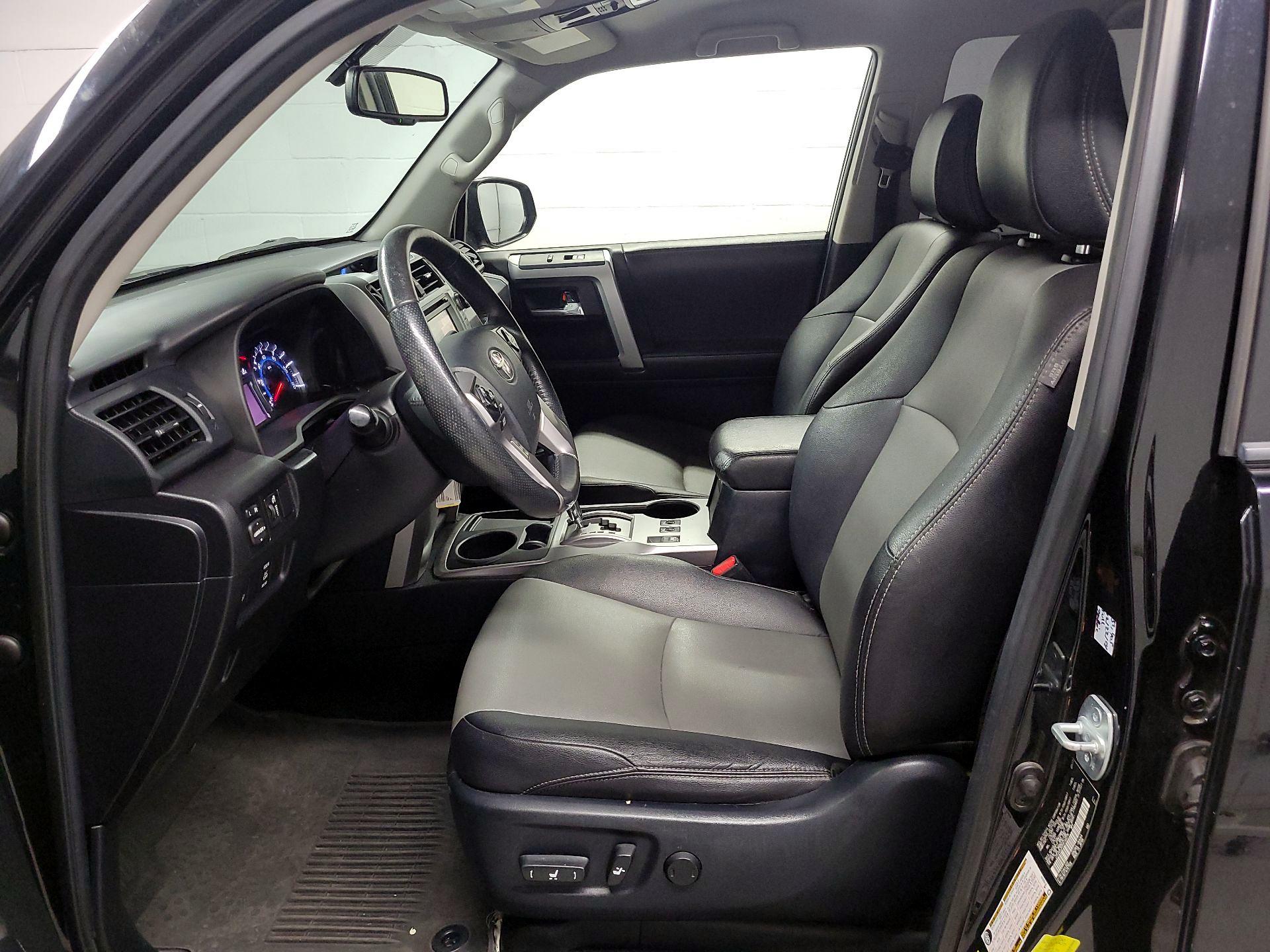 Thumbnail: 2017 Toyota 4Runner - 11