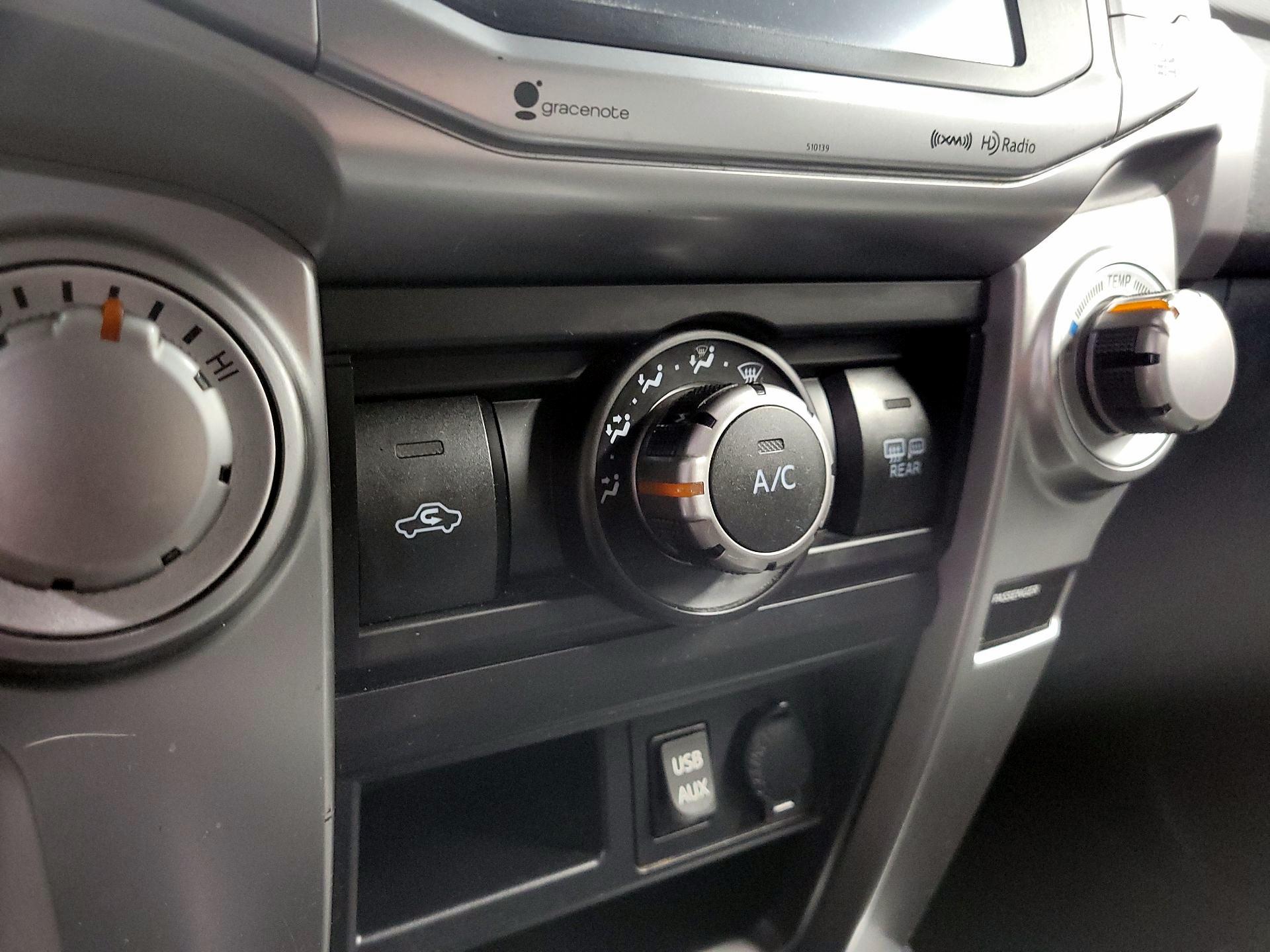 Thumbnail: 2017 Toyota 4Runner - 16