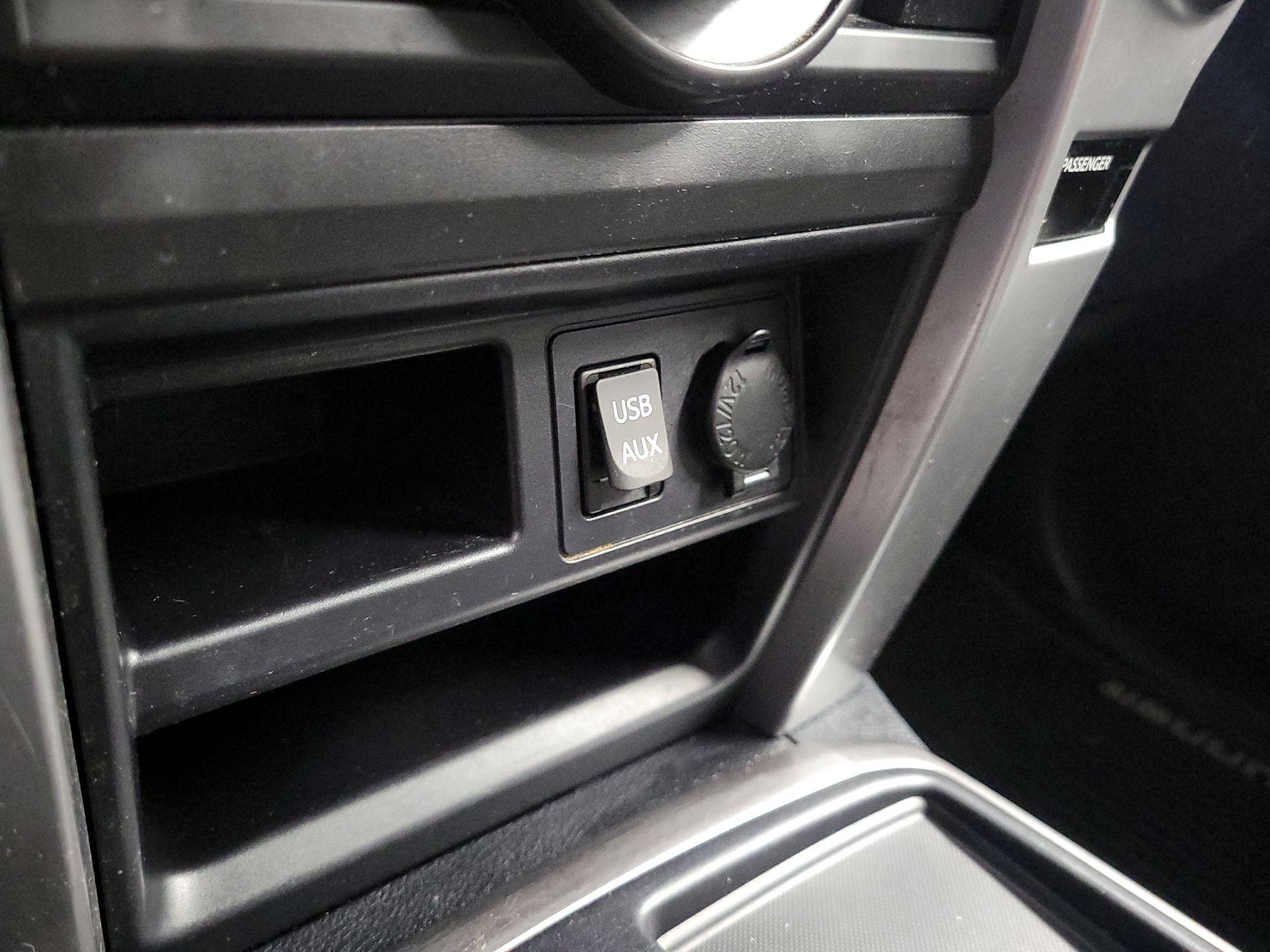 Thumbnail: 2017 Toyota 4Runner - 18