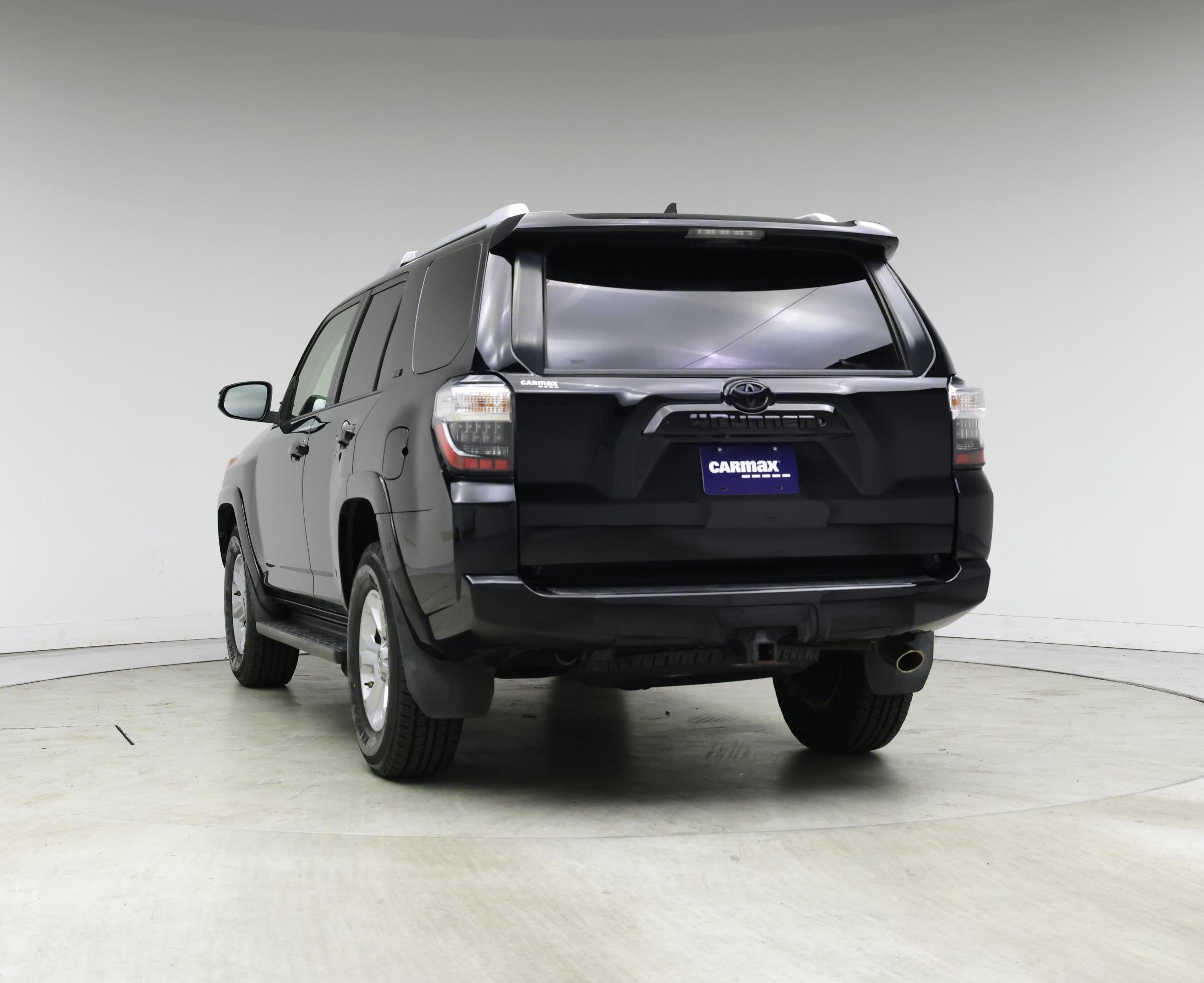 Thumbnail: 2017 Toyota 4Runner - 6