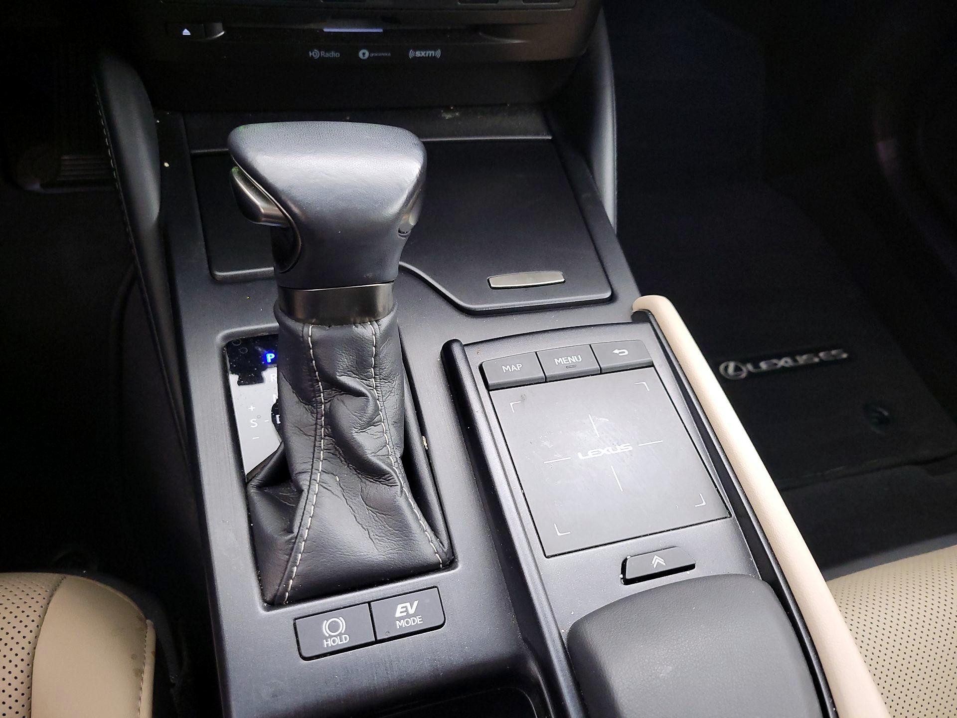 Thumbnail: 2019 Lexus ES - 18