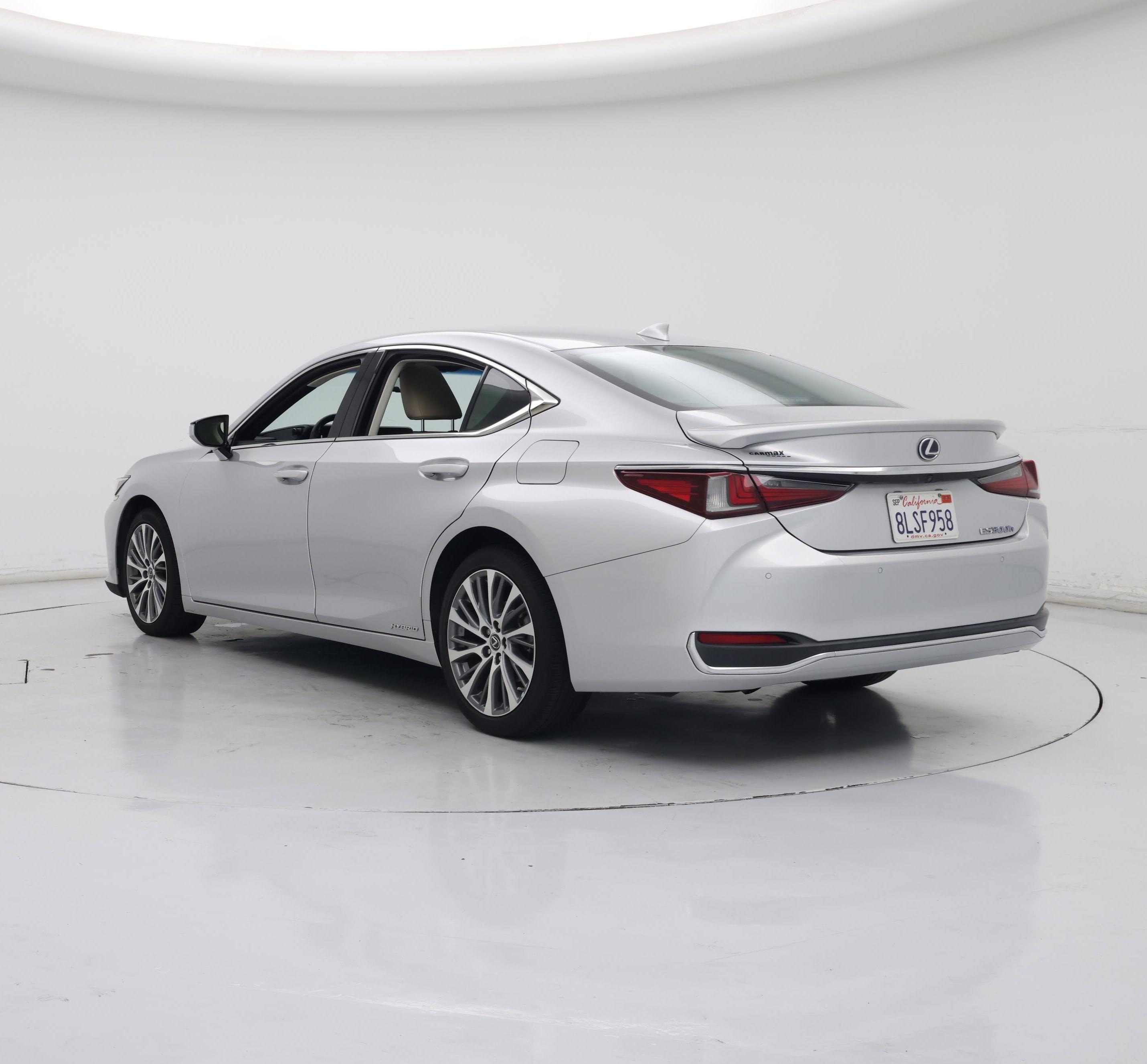 Thumbnail: 2019 Lexus ES - 2