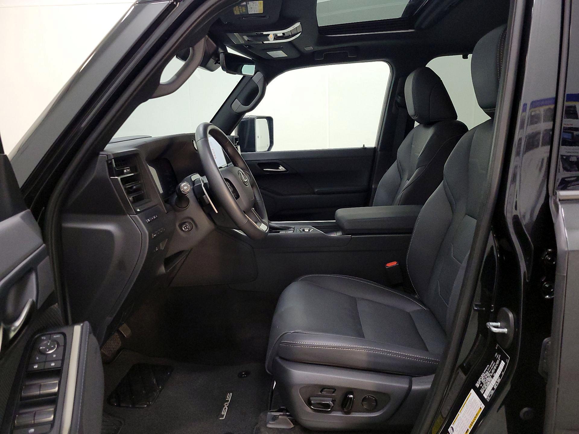 Thumbnail: 2024 Lexus GX - 11