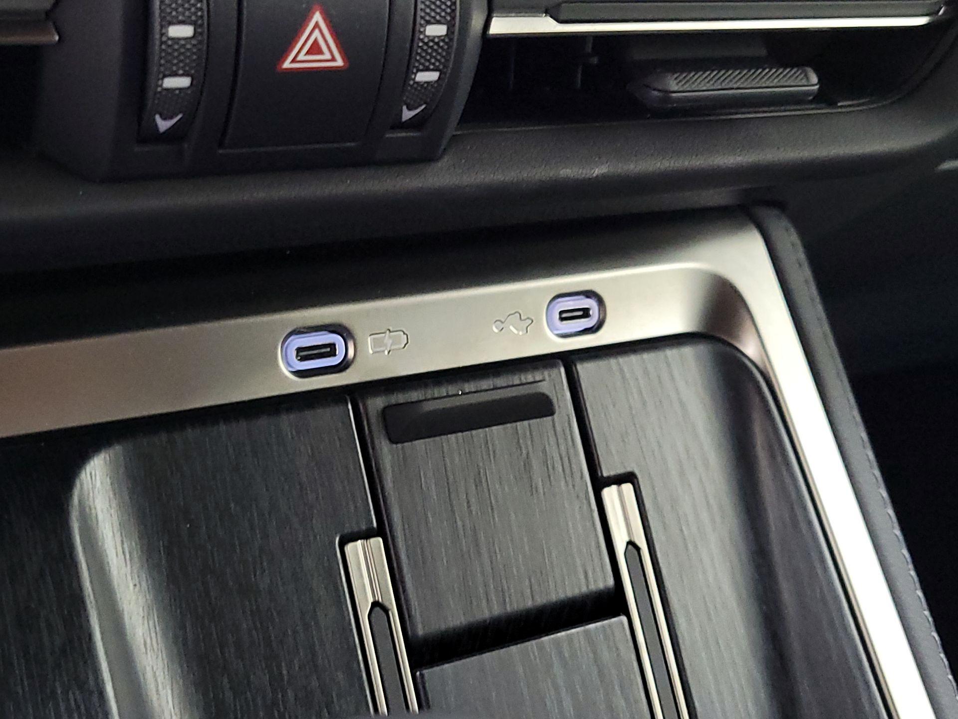 Thumbnail: 2024 Lexus GX - 18