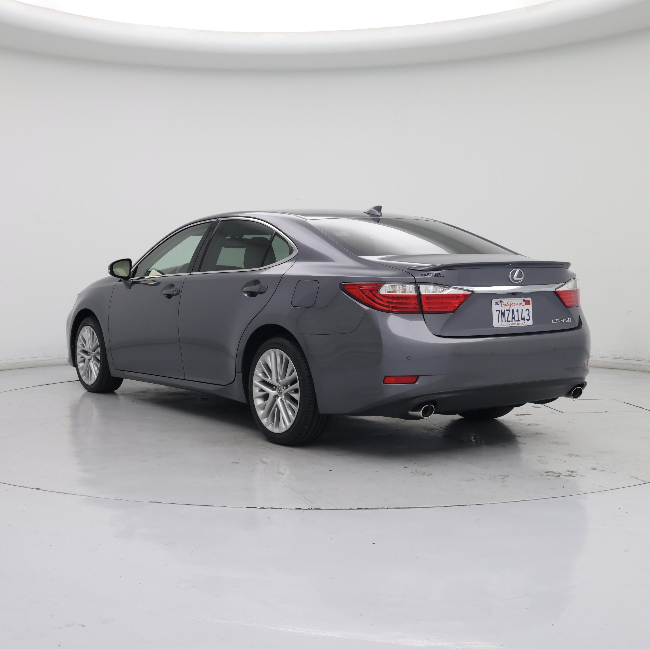 Thumbnail: 2015 Lexus ES - 2