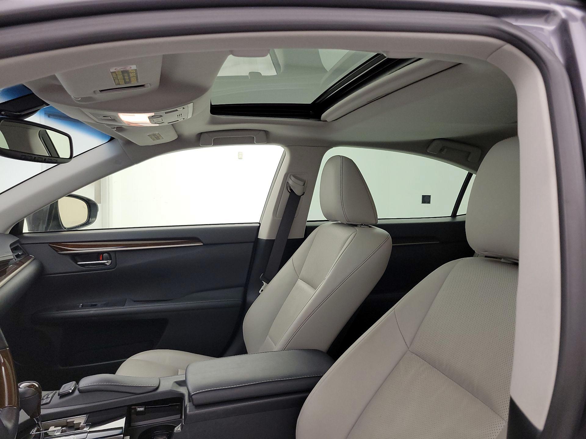 Thumbnail: 2015 Lexus ES - 19
