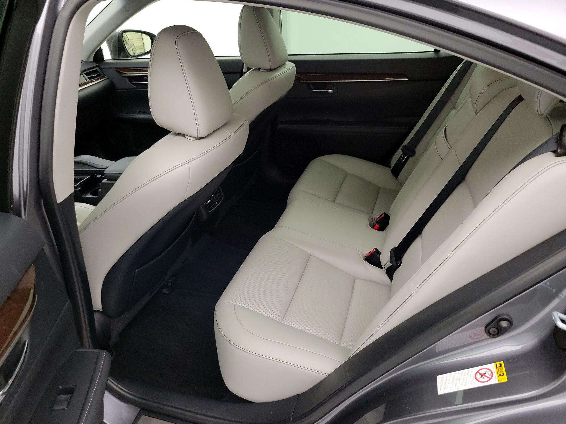Thumbnail: 2015 Lexus ES - 20