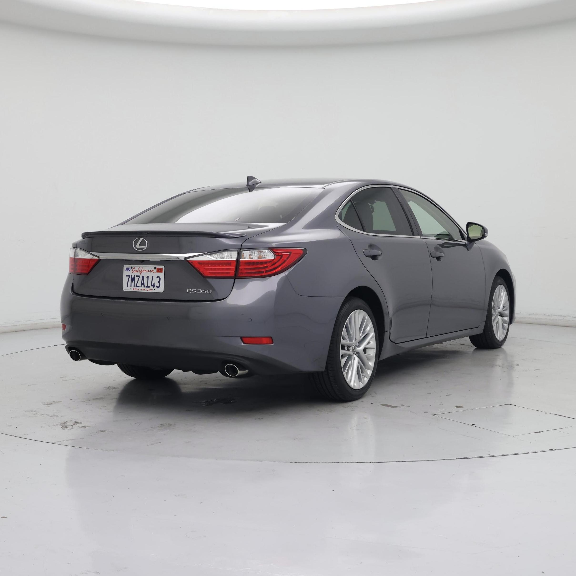 Thumbnail: 2015 Lexus ES - 8