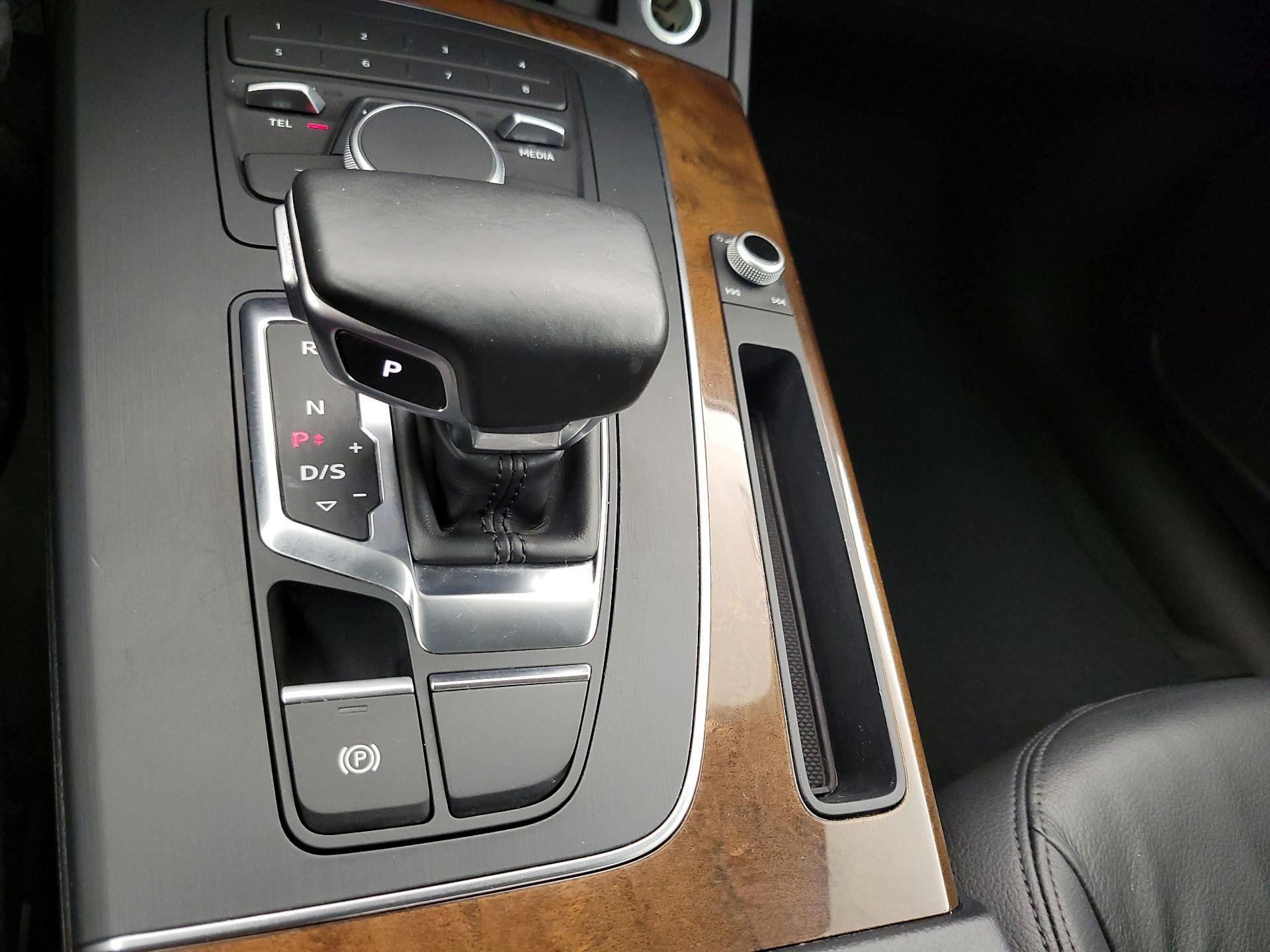Thumbnail: 2018 Audi Q5 - 17