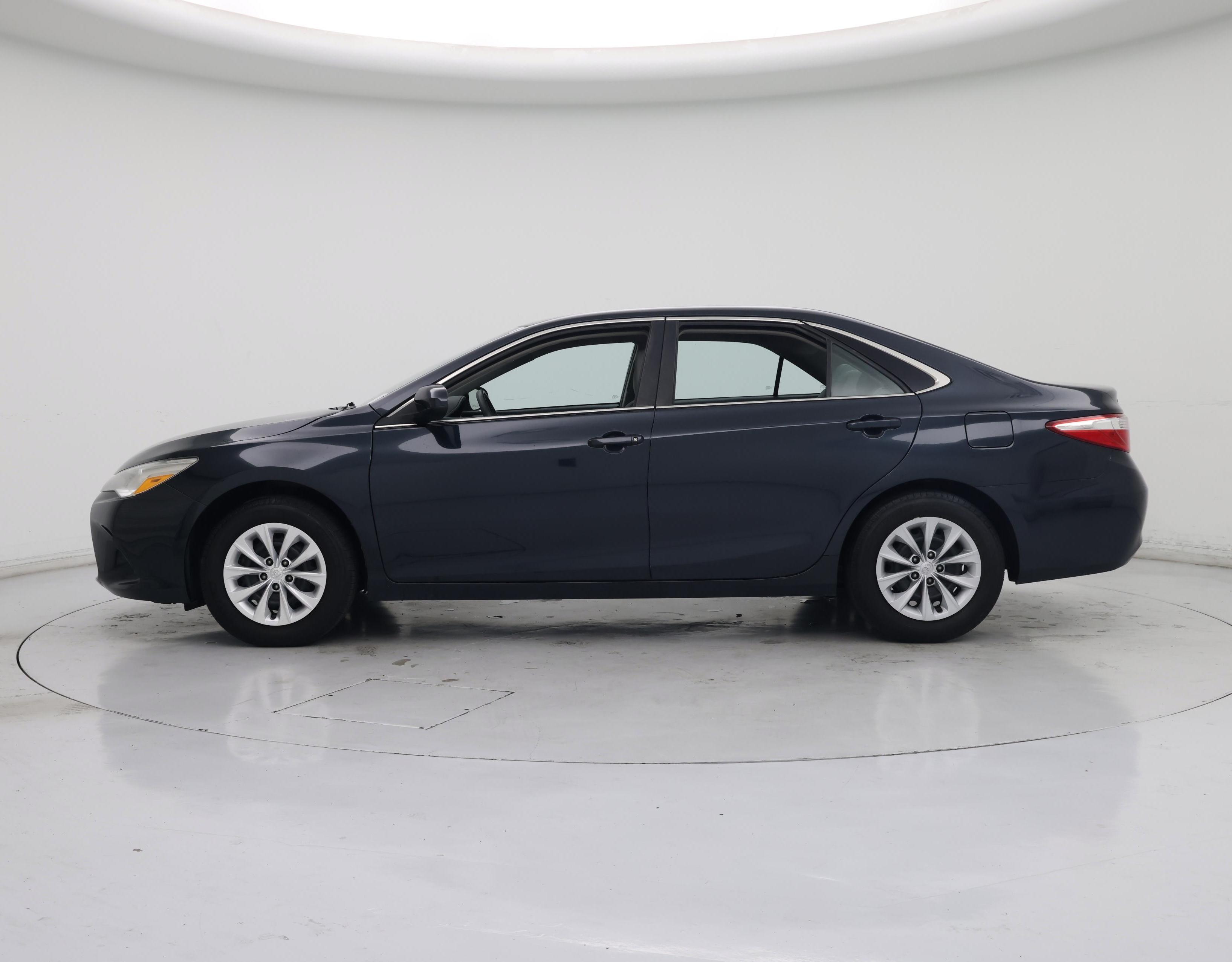 Thumbnail: 2017 Toyota Camry - 3