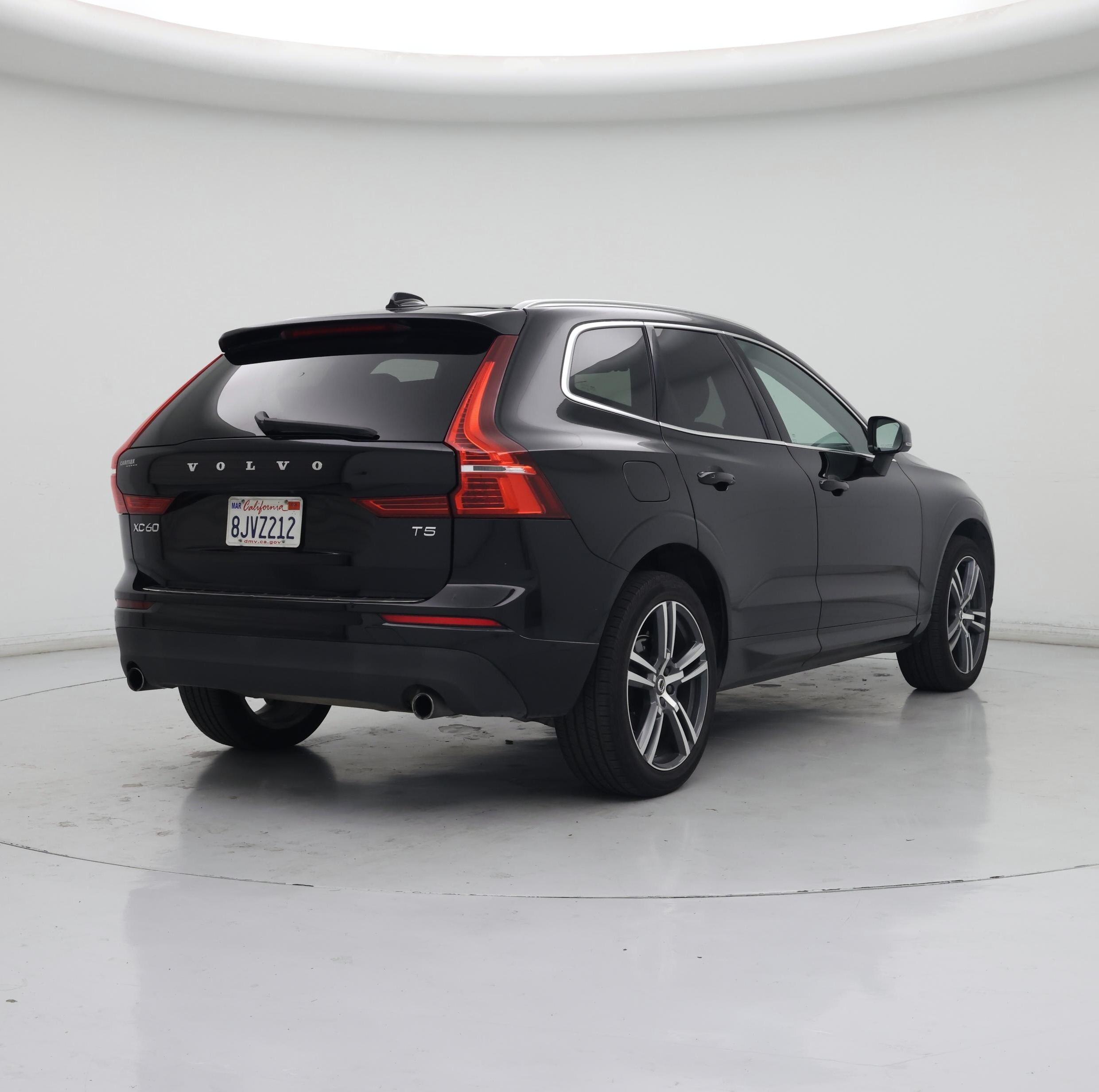 Thumbnail: 2019 Volvo XC60 - 8