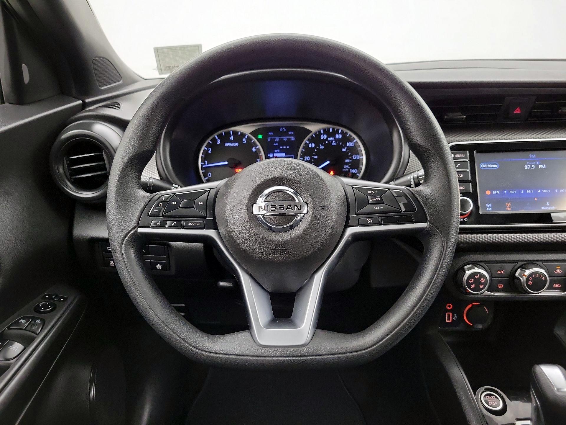 Thumbnail: 2020 Nissan Kicks - 10