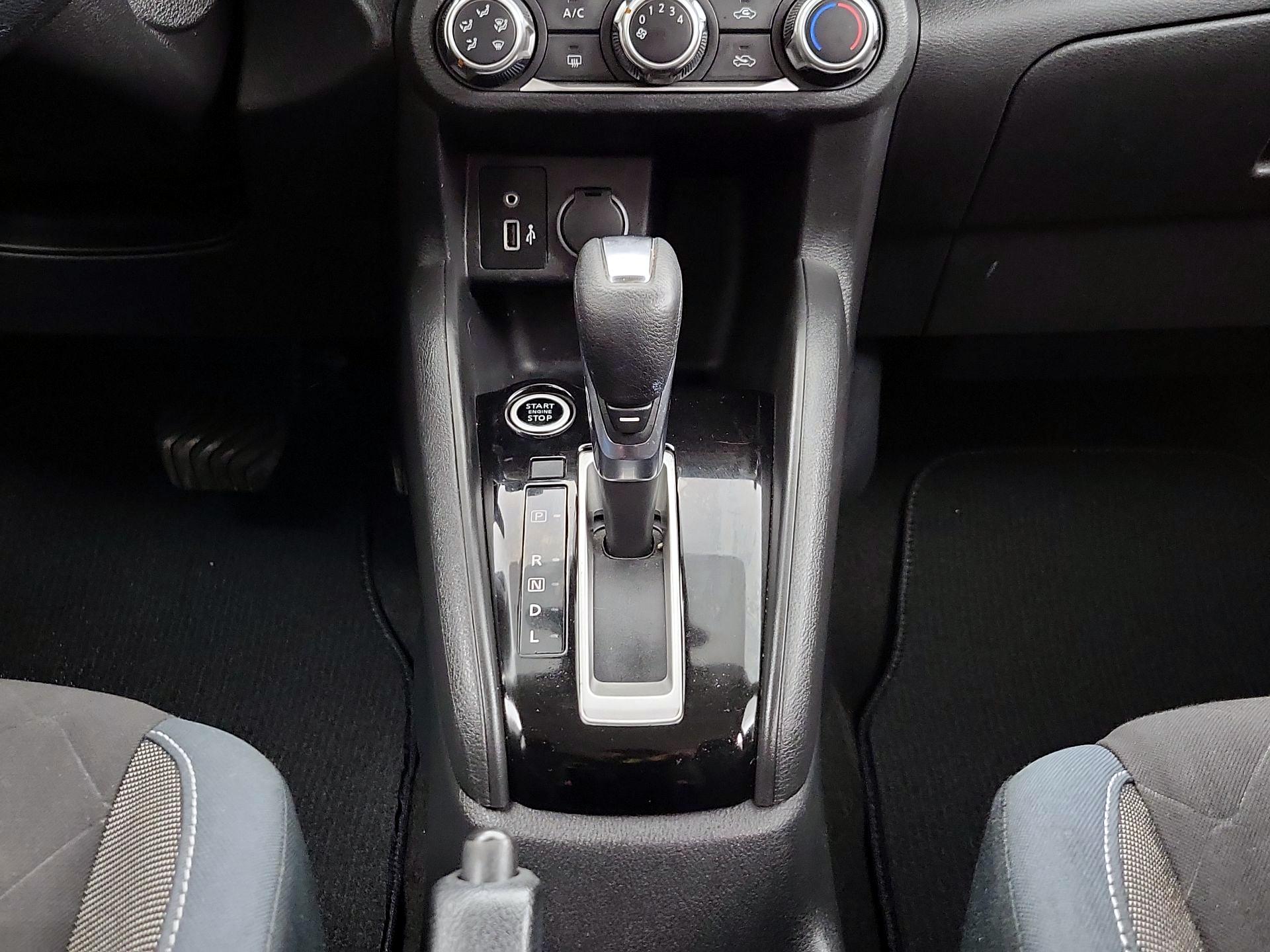 Thumbnail: 2020 Nissan Kicks - 17