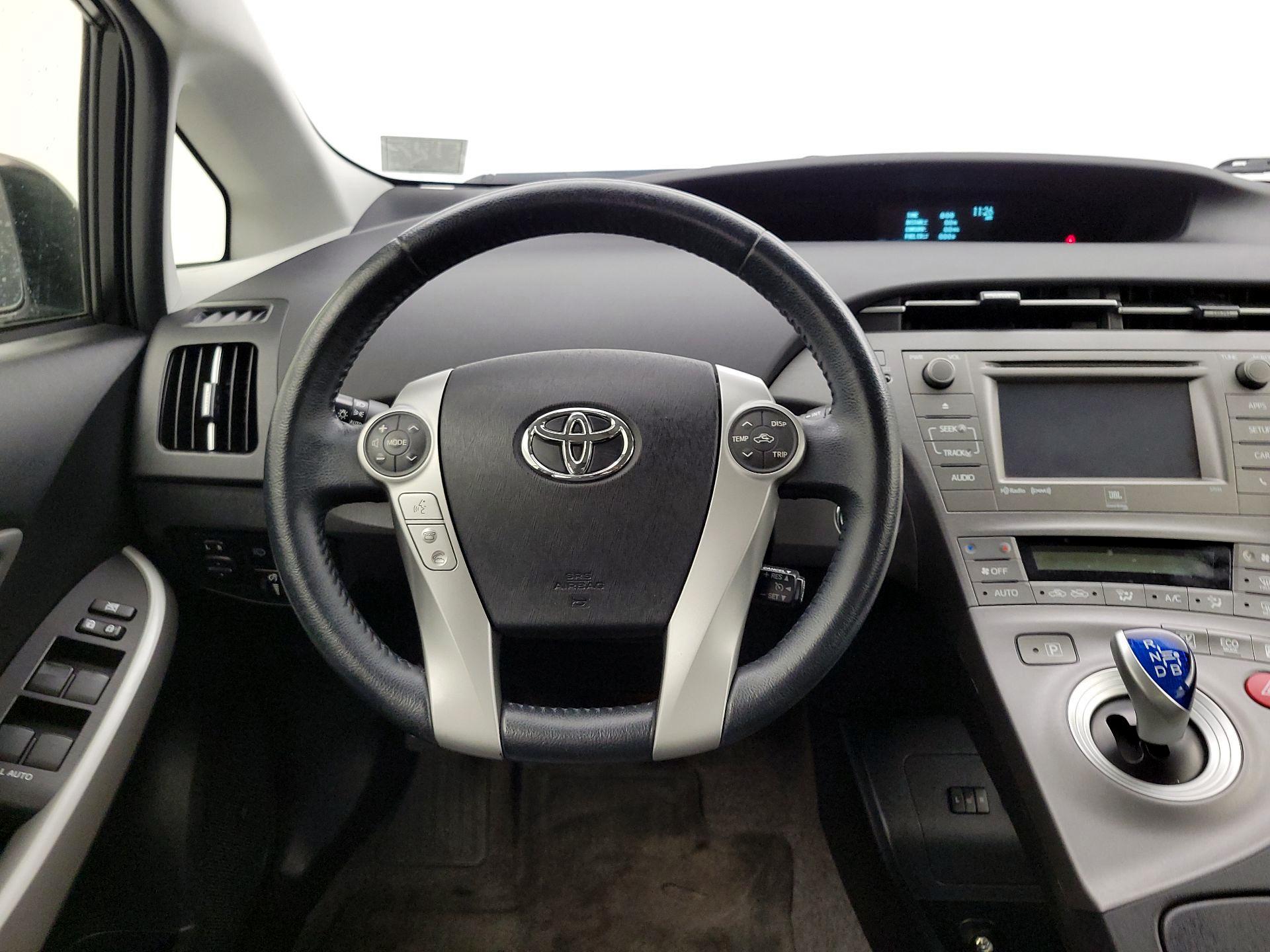 Thumbnail: 2014 Toyota Prius - 10