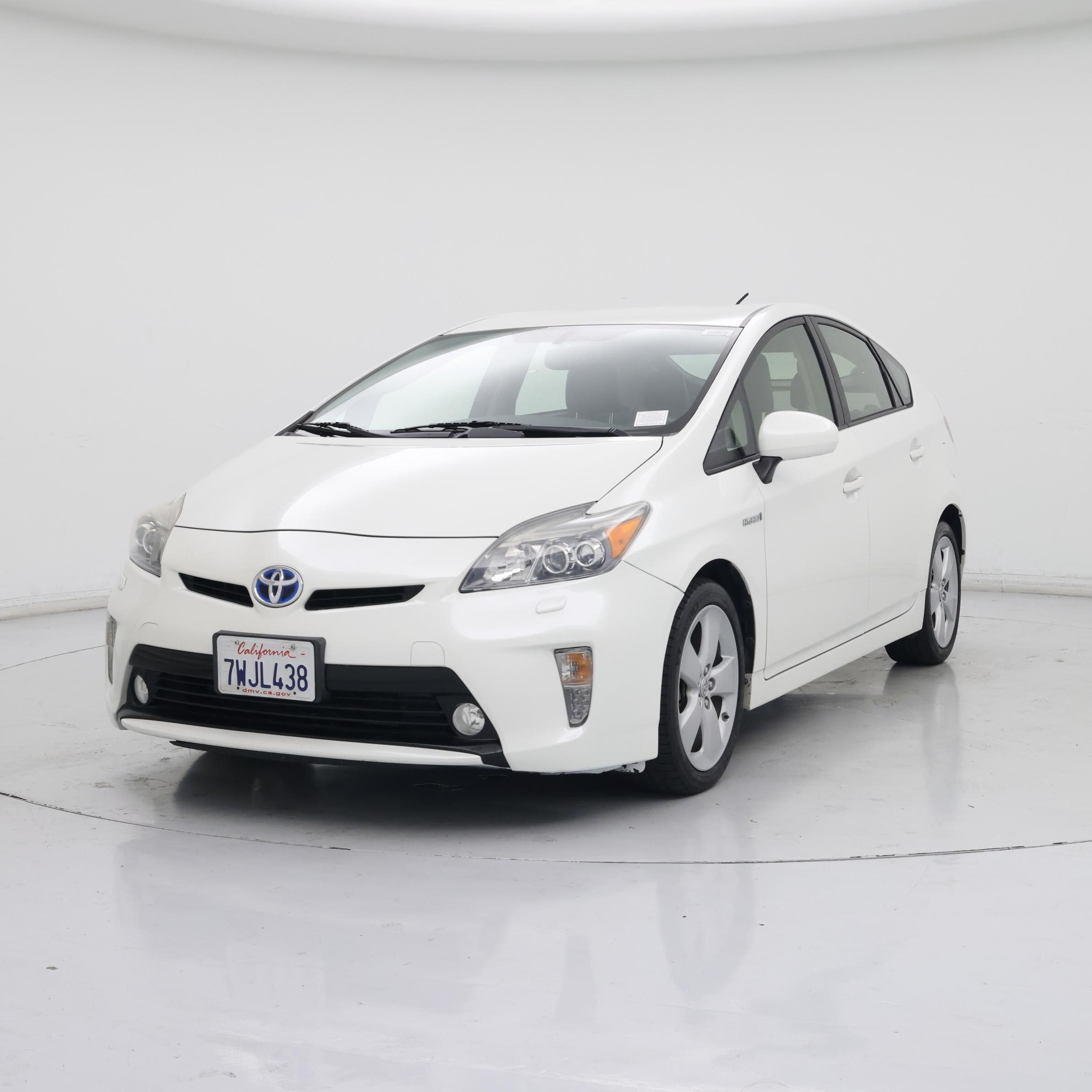 Thumbnail: 2014 Toyota Prius - 4