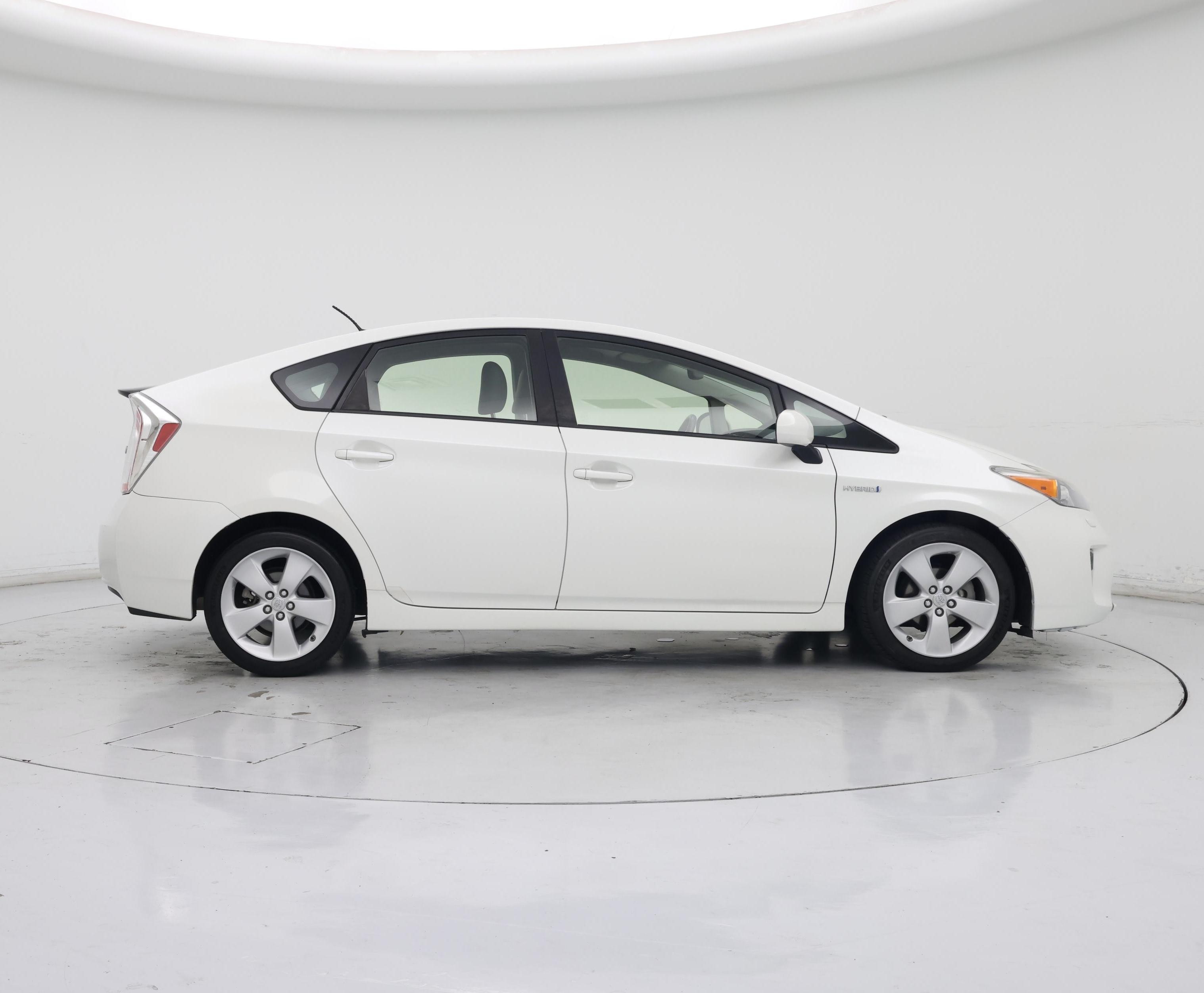 Thumbnail: 2014 Toyota Prius - 7
