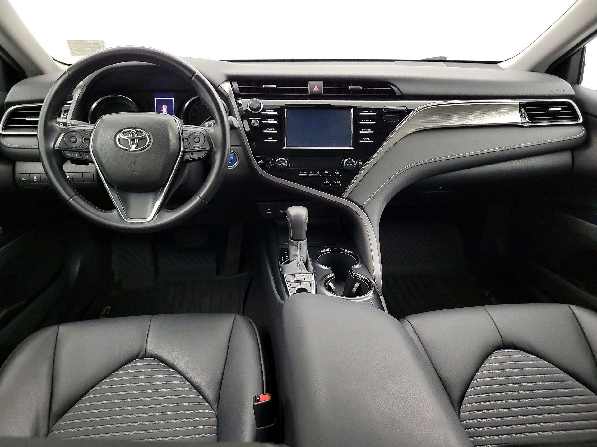 Thumbnail: 2019 Toyota Camry - 9