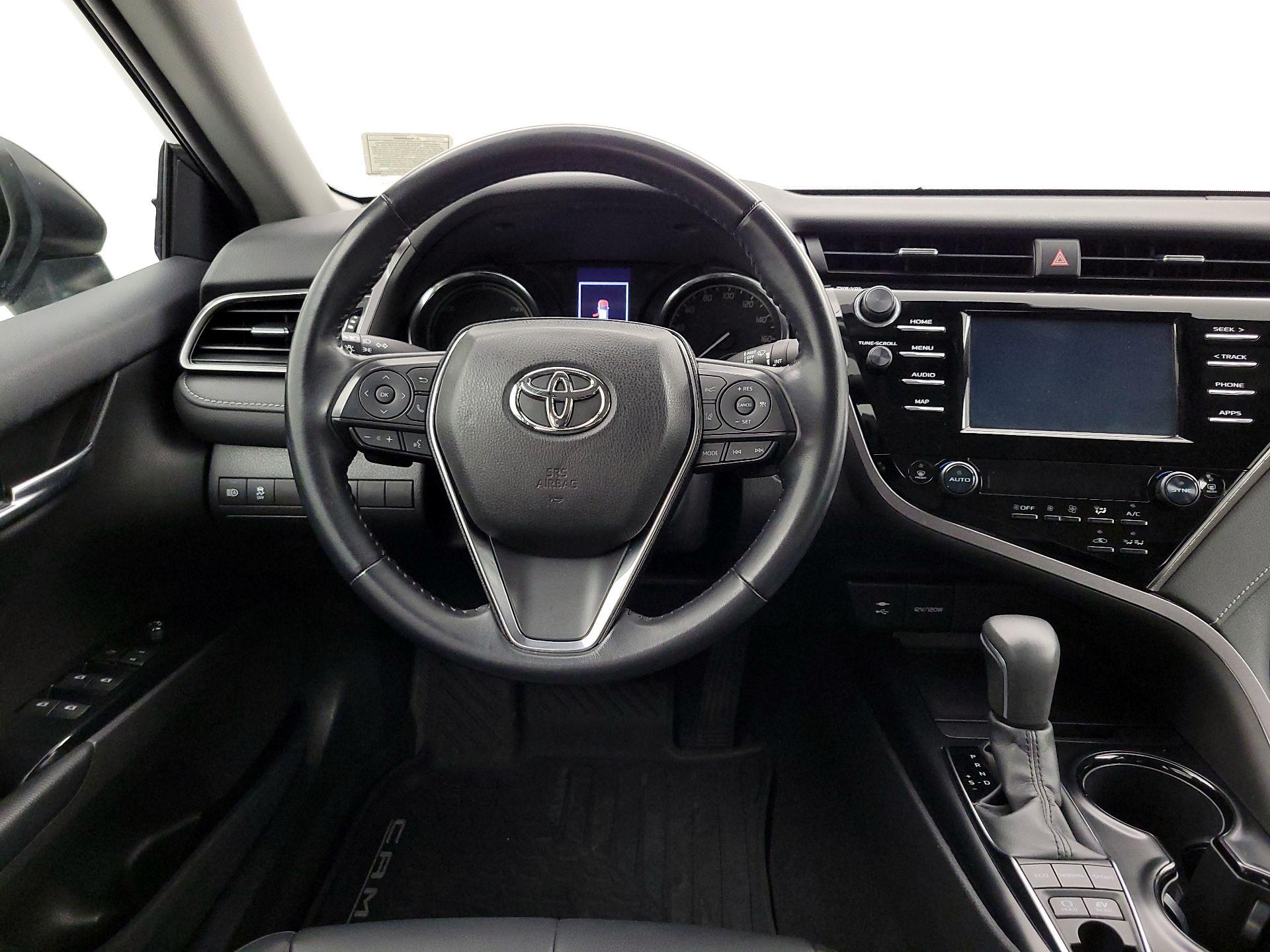 Thumbnail: 2019 Toyota Camry - 10