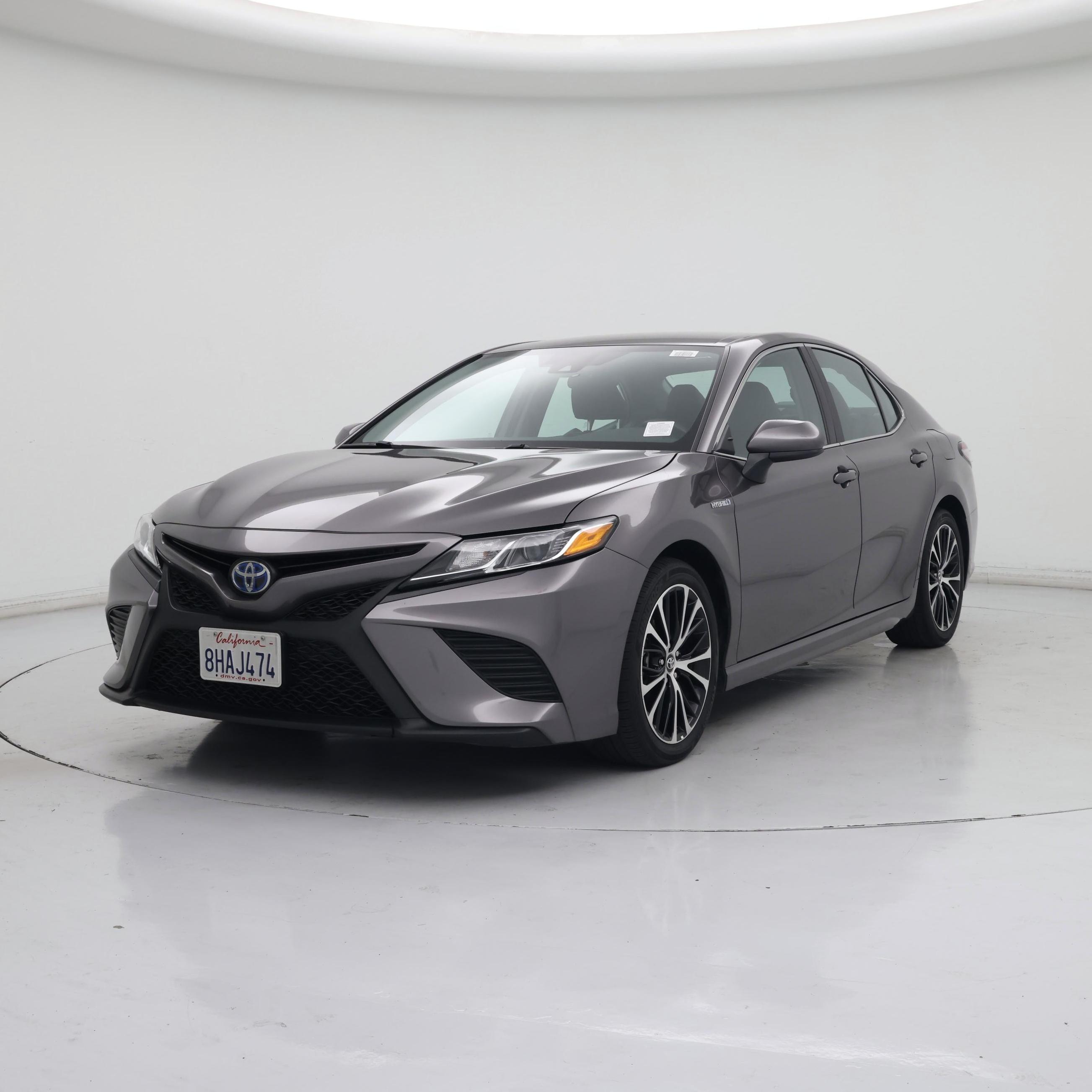 Thumbnail: 2019 Toyota Camry - 4