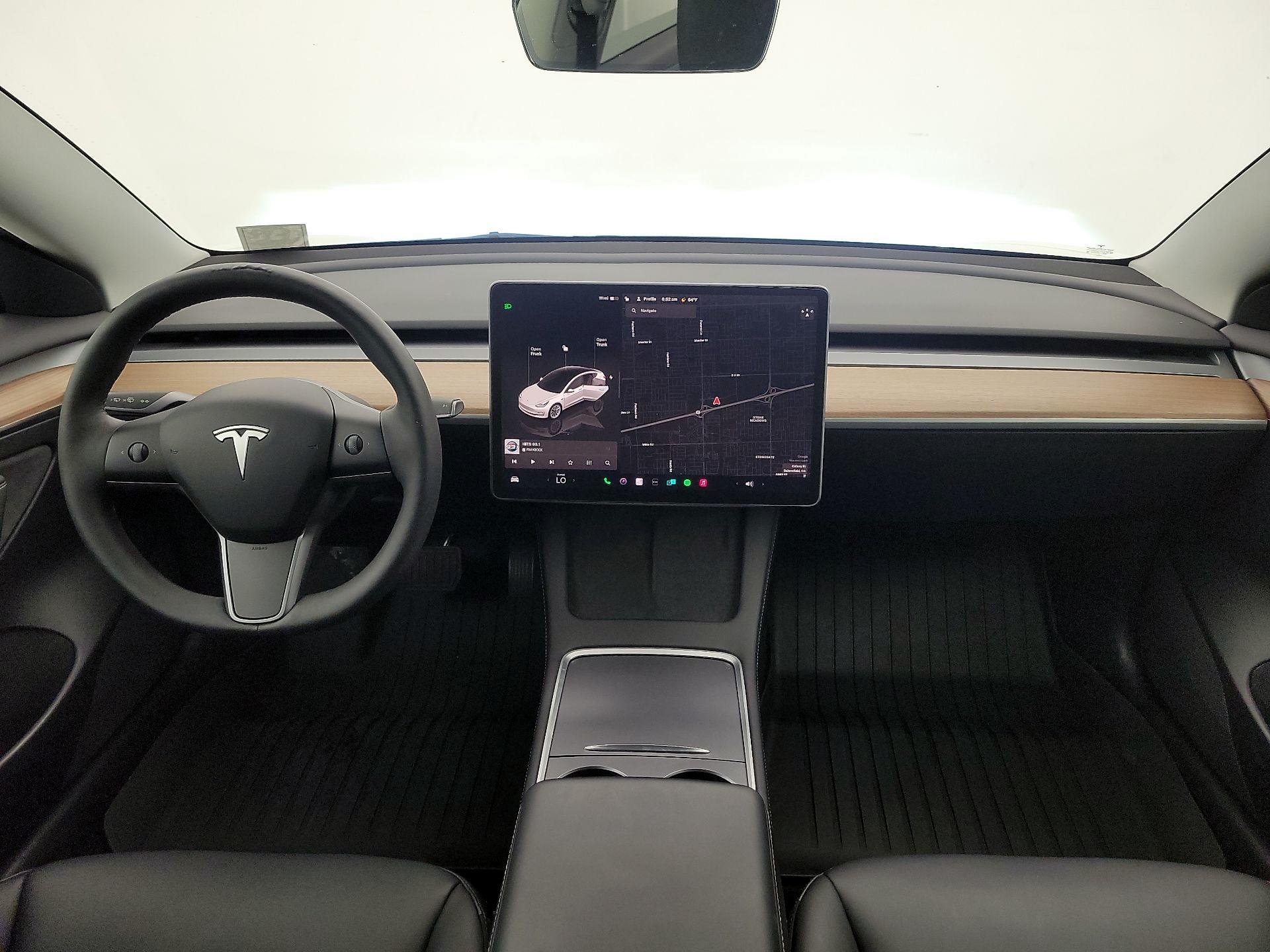 Thumbnail: 2022 Tesla Model 3 - 9
