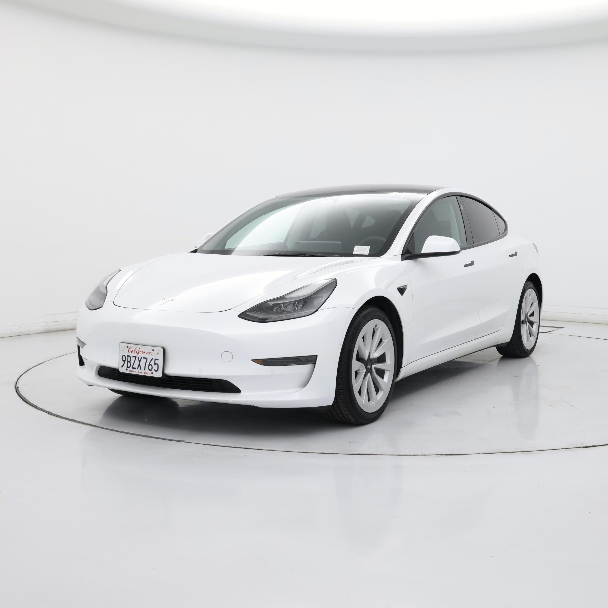 Thumbnail: 2022 Tesla Model 3 - 4