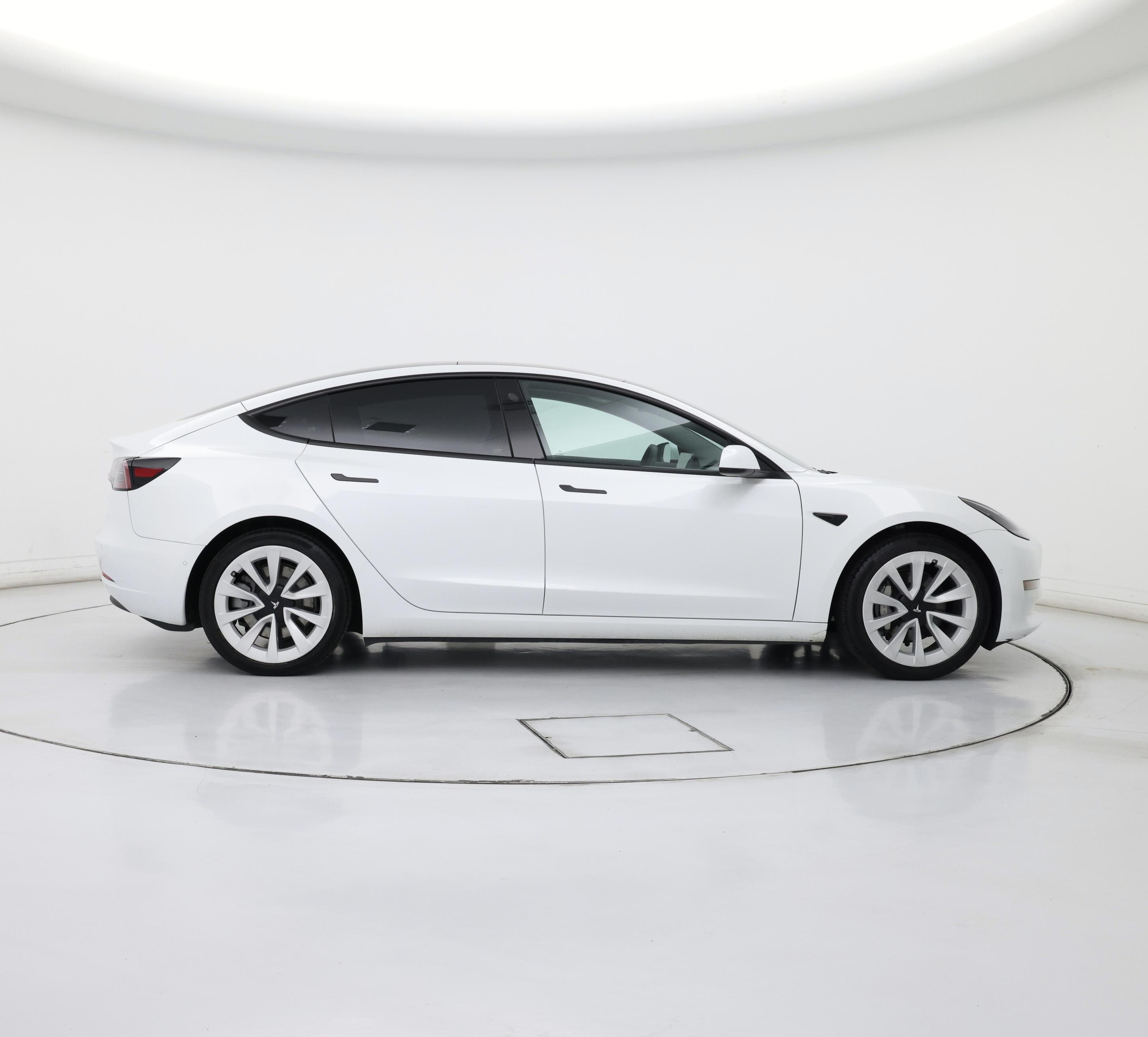 Thumbnail: 2022 Tesla Model 3 - 7