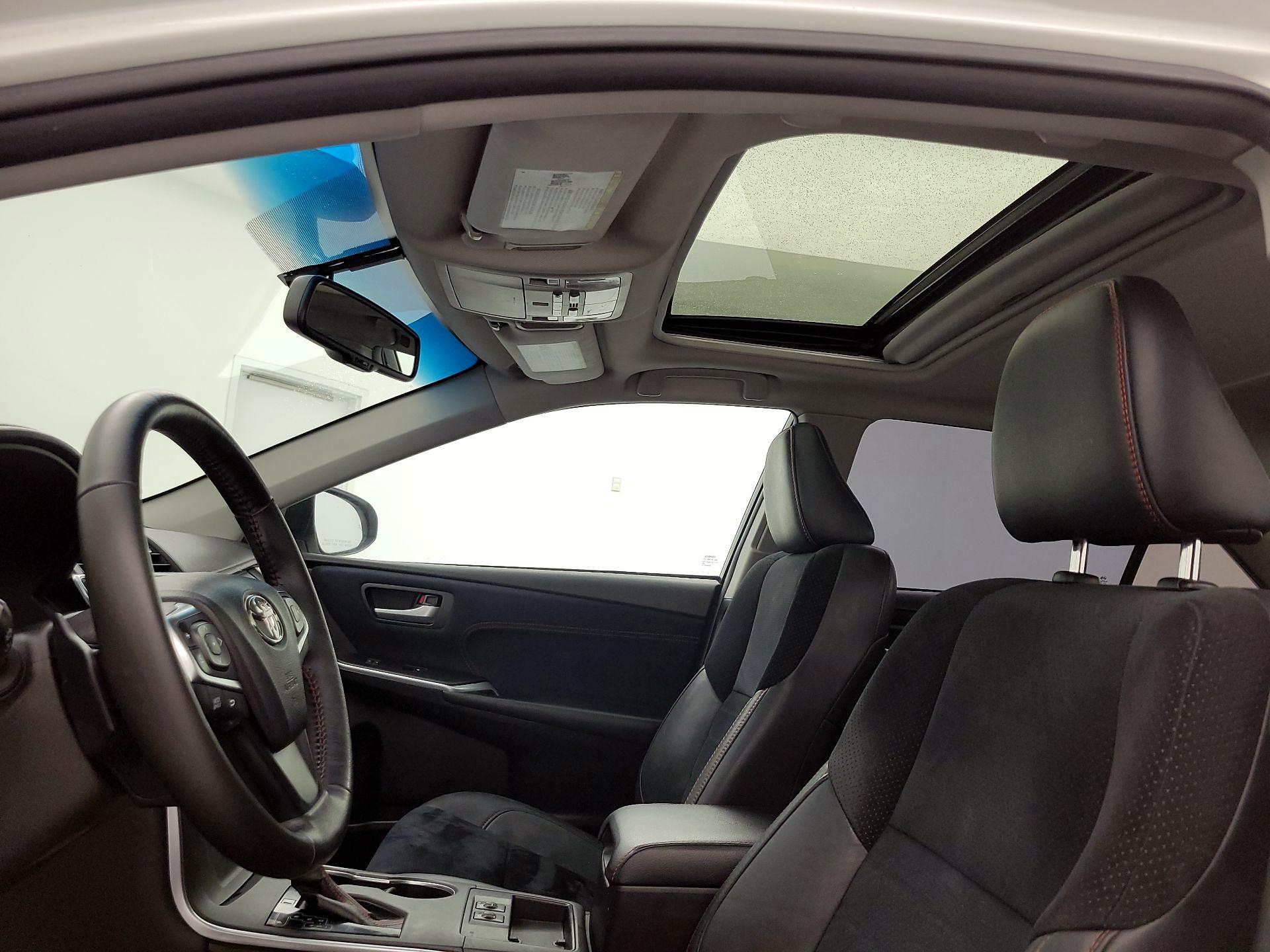 Thumbnail: 2016 Toyota Camry - 20