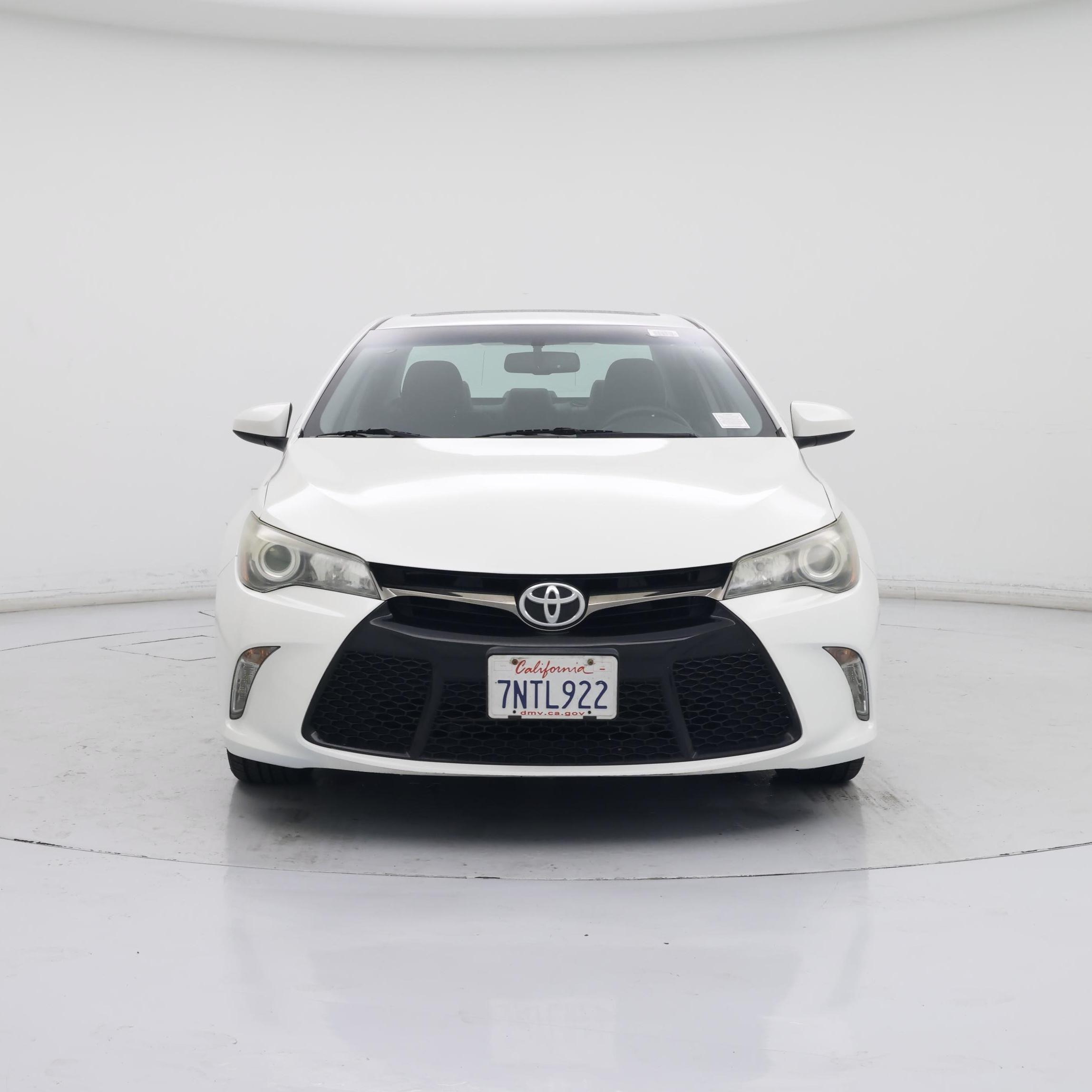 Thumbnail: 2016 Toyota Camry - 5