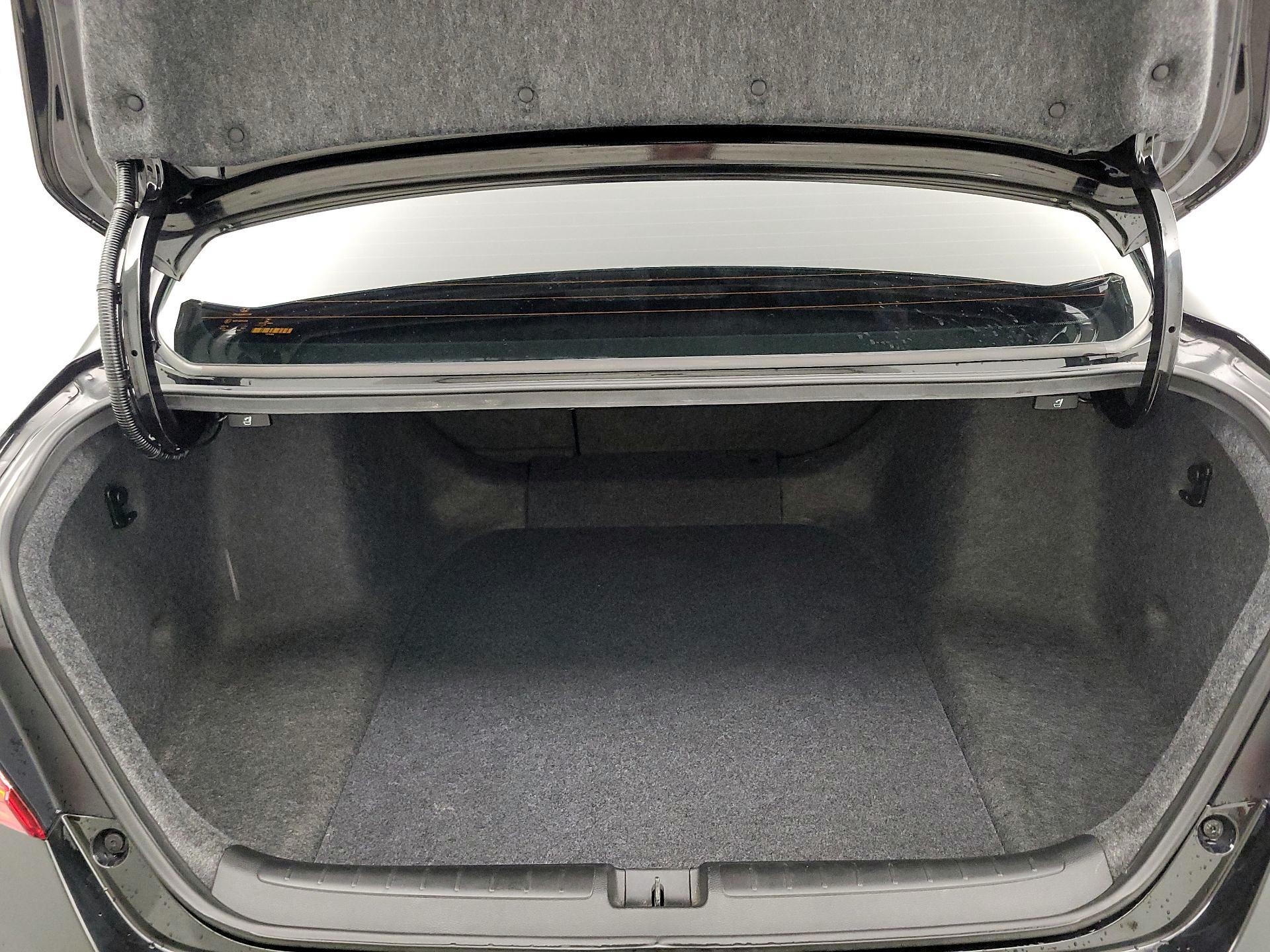 Thumbnail: 2019 Honda Accord - 19