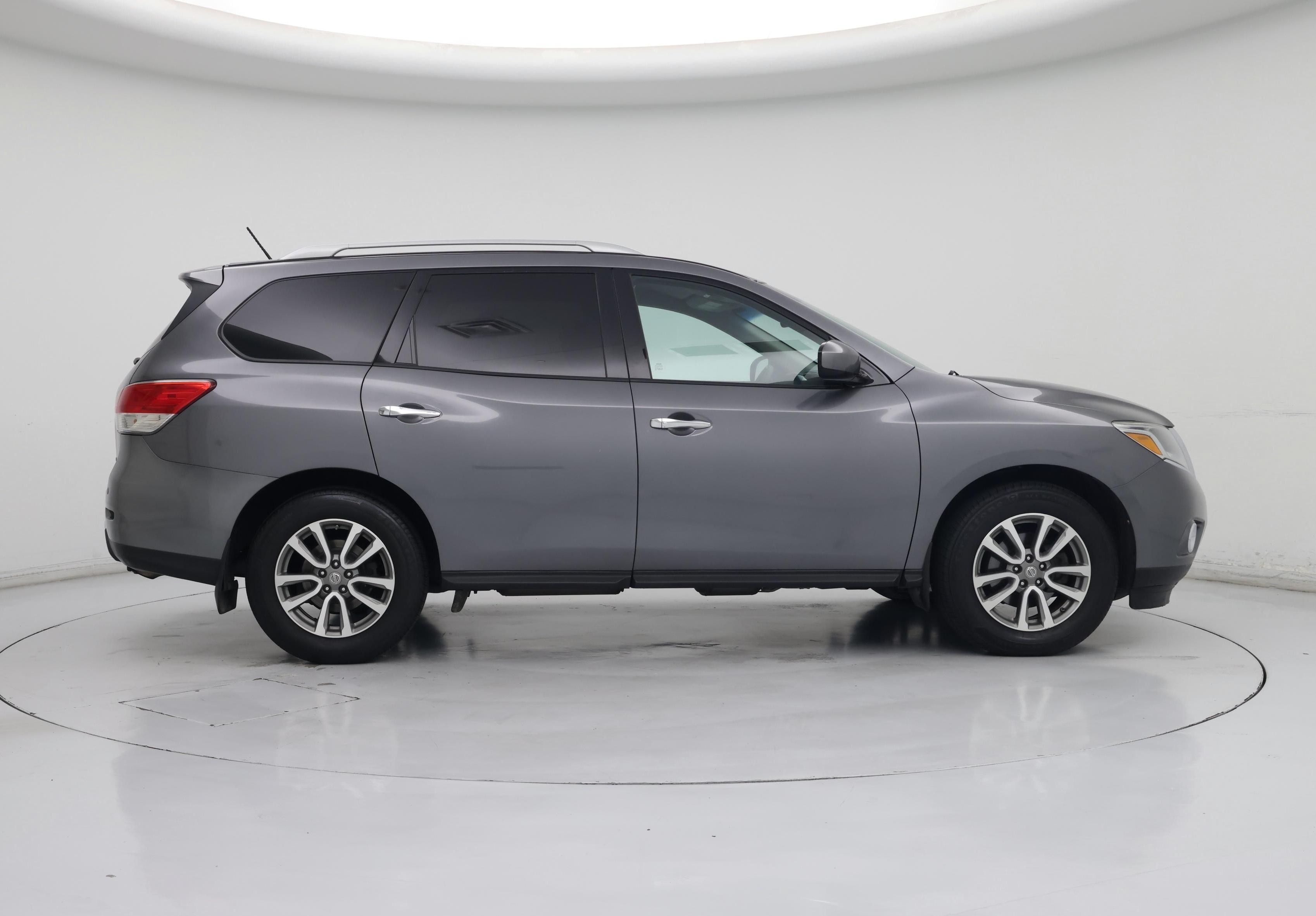 Thumbnail: 2016 Nissan Pathfinder - 7