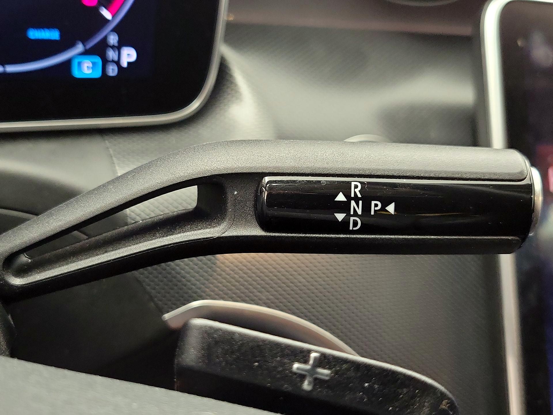 Thumbnail: 2023 Mercedes-Benz C-Class - 17