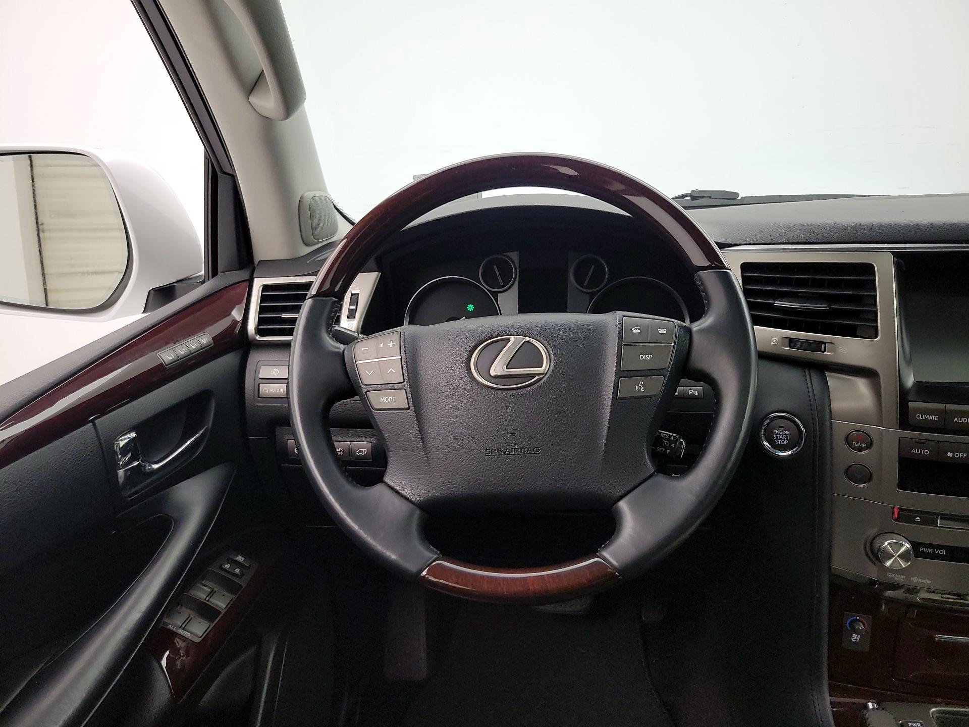 Thumbnail: 2014 Lexus LX - 10