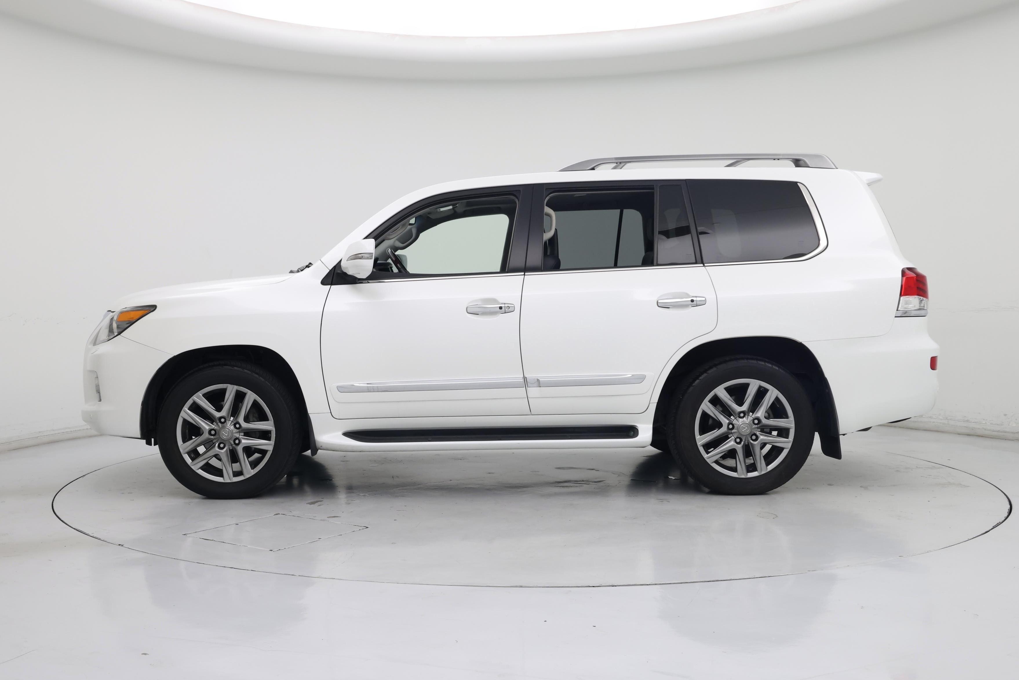 Thumbnail: 2014 Lexus LX - 3