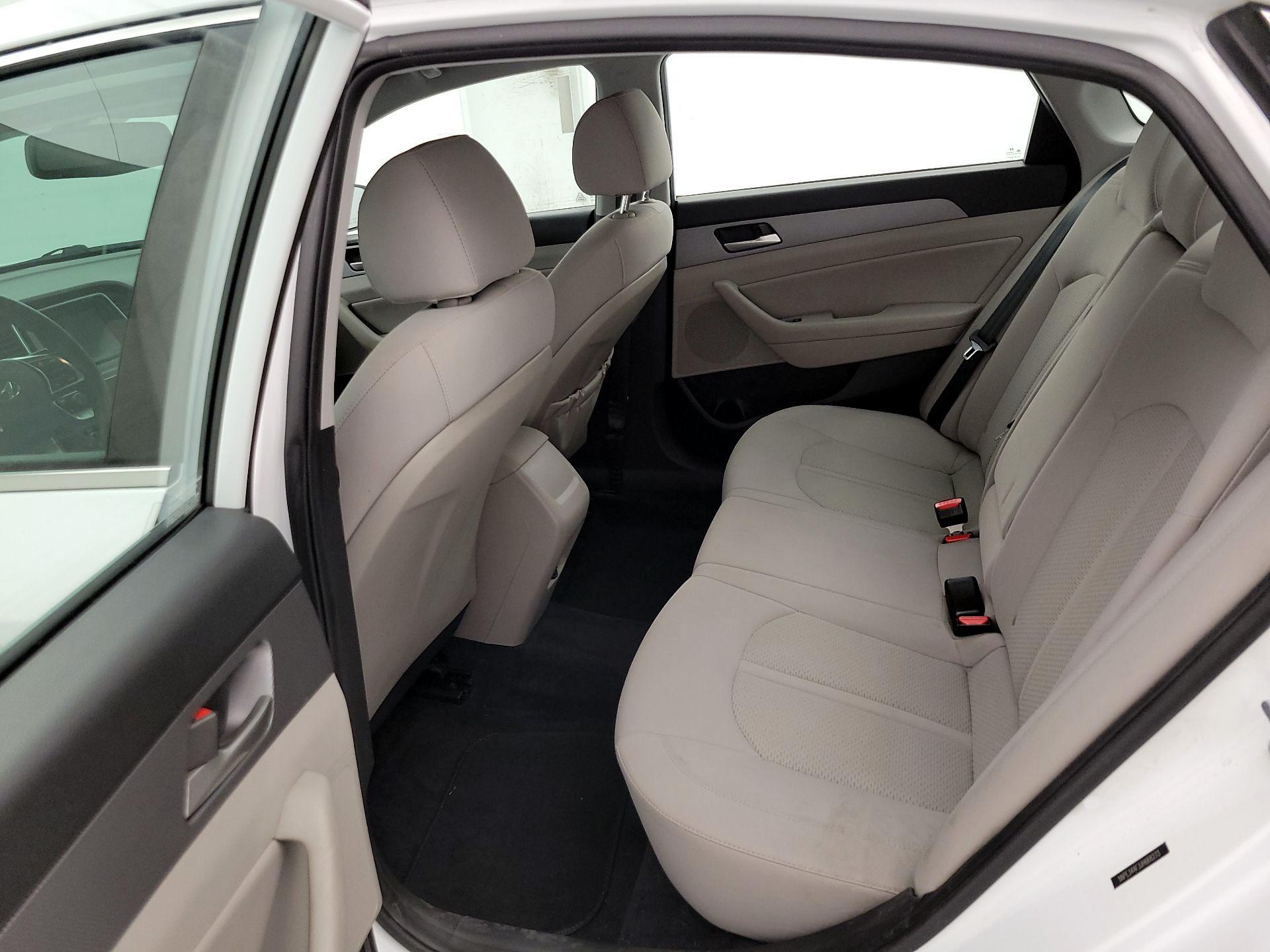 Thumbnail: 2018 Hyundai Sonata - 18