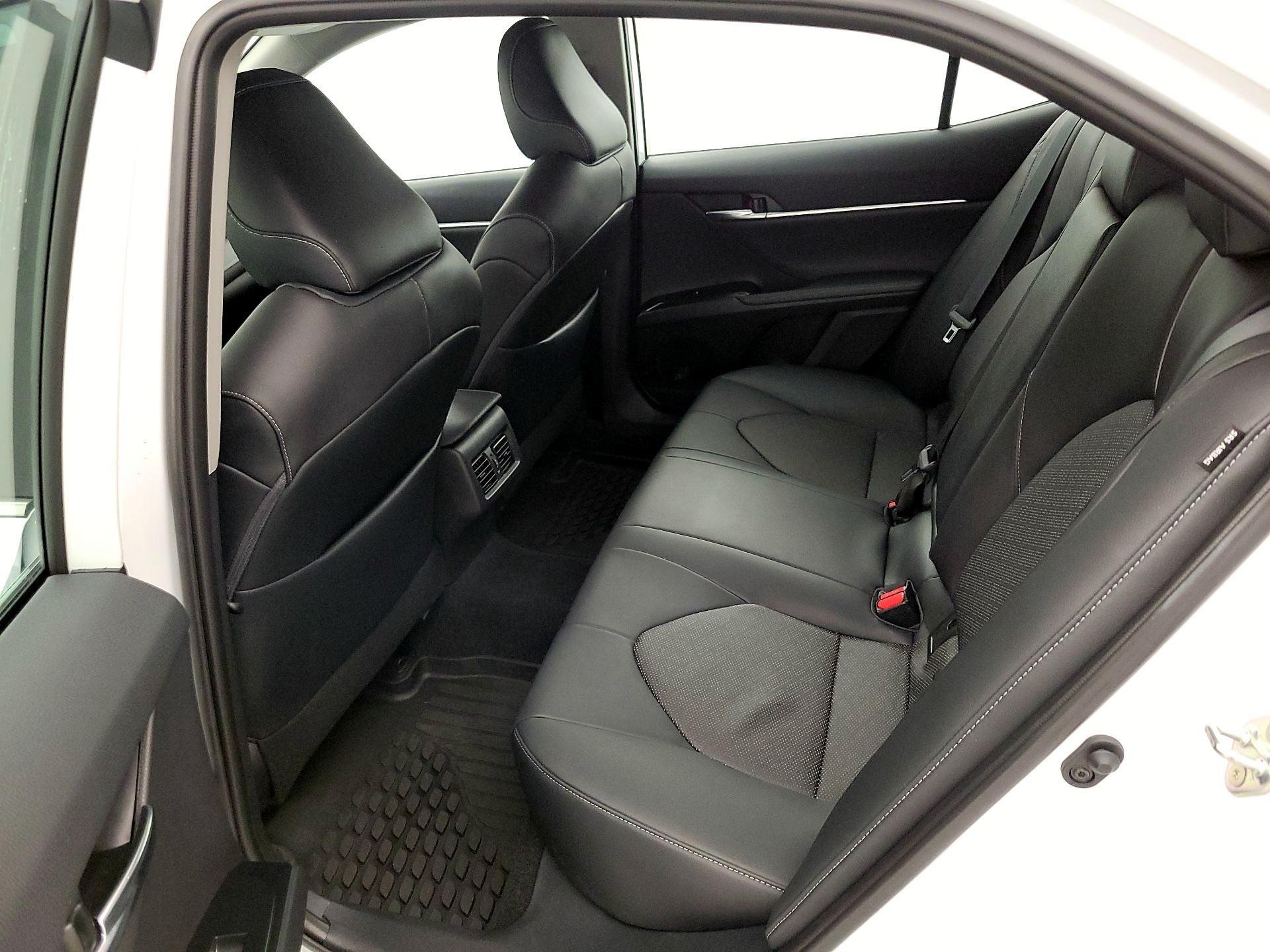 Thumbnail: 2019 Toyota Camry - 19